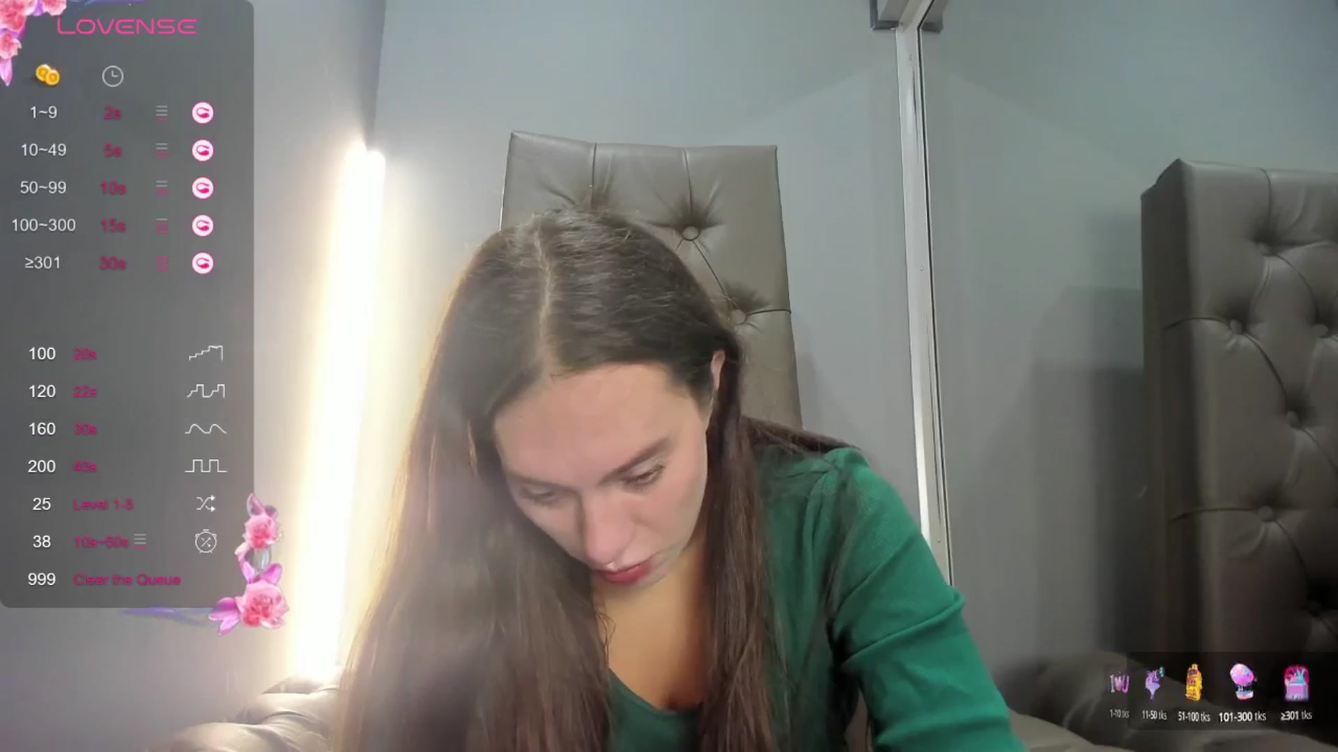 Gallery image thumbnail from Nicole_Kramm's myfreecams stream on, 09/05/2024, 08:10 image 2 of 20