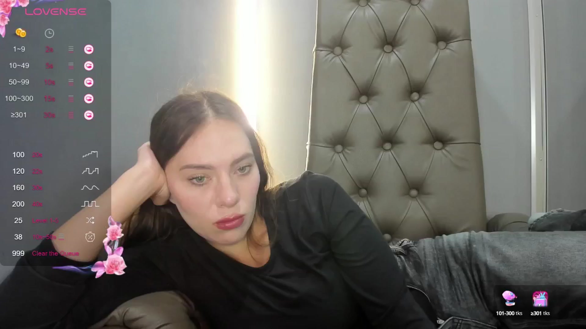 Gallery image thumbnail from Nicole_Kramm's myfreecams stream on, 09/06/2024, 11:21 image 7 of 20
