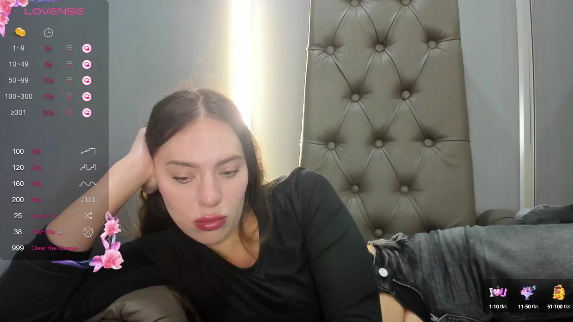 Gallery image thumbnail from Nicole_Kramm's myfreecams stream on, 09/06/2024, 11:21 image 6 of 20