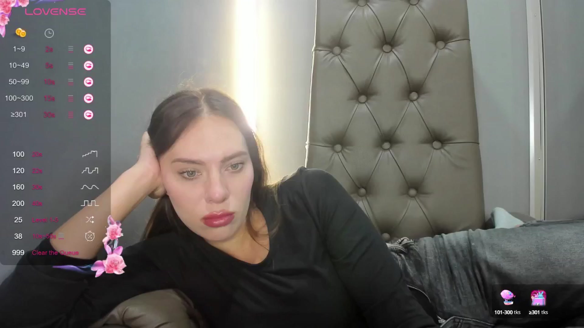 Gallery image thumbnail from Nicole_Kramm's myfreecams stream on, 09/06/2024, 11:21 image 5 of 20
