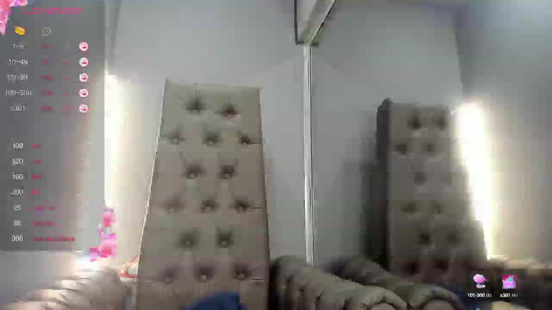 Gallery image thumbnail from Nicole_Kramm's myfreecams stream on, 09/08/2024, 10:37 image 6 of 20