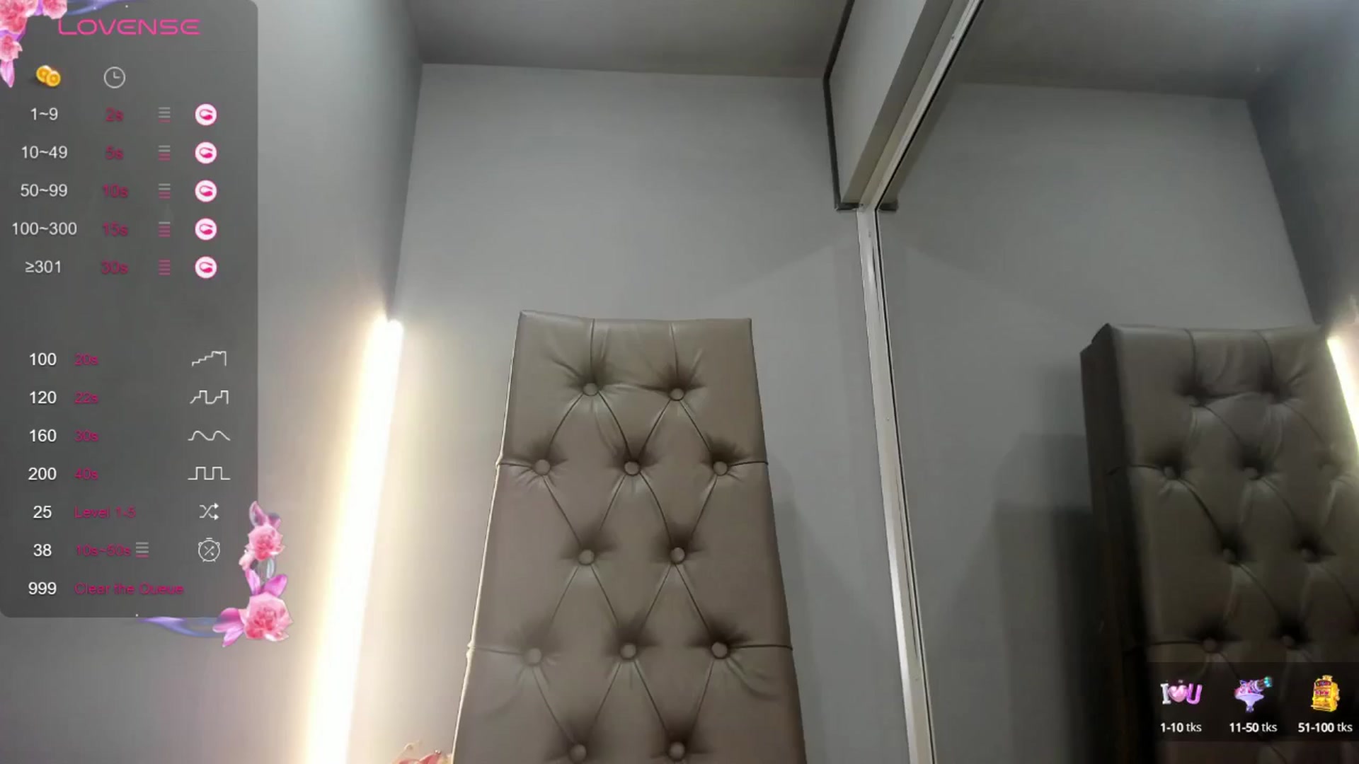 Gallery image thumbnail from Nicole_Kramm's myfreecams stream on, 09/09/2024, 07:46 image 13 of 20