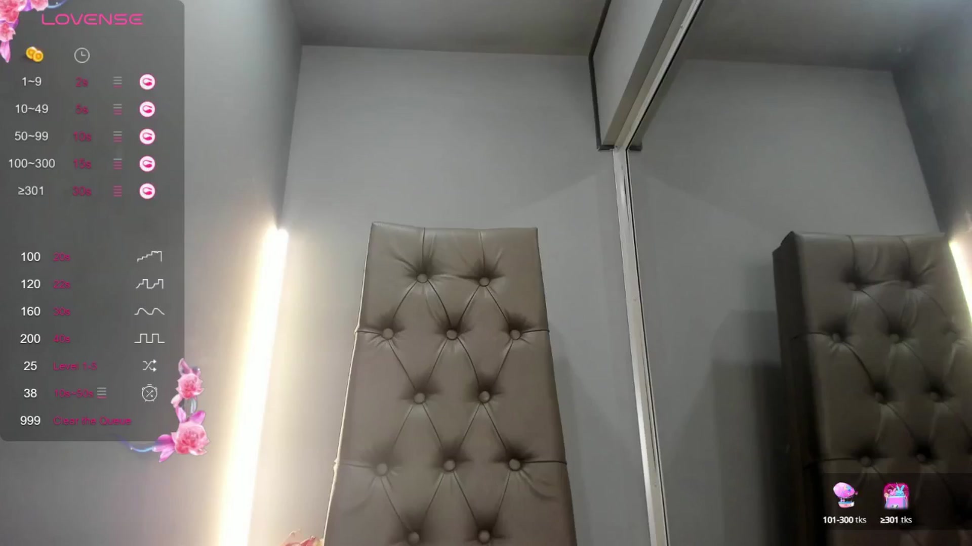 Gallery image thumbnail from Nicole_Kramm's myfreecams stream on, 09/09/2024, 07:46 image 12 of 20