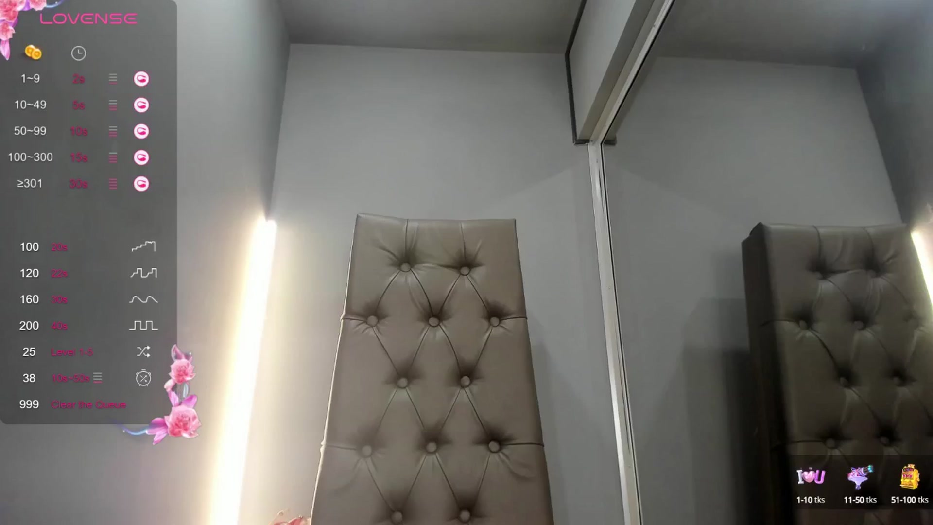 Gallery image thumbnail from Nicole_Kramm's myfreecams stream on, 09/09/2024, 07:46 image 10 of 20