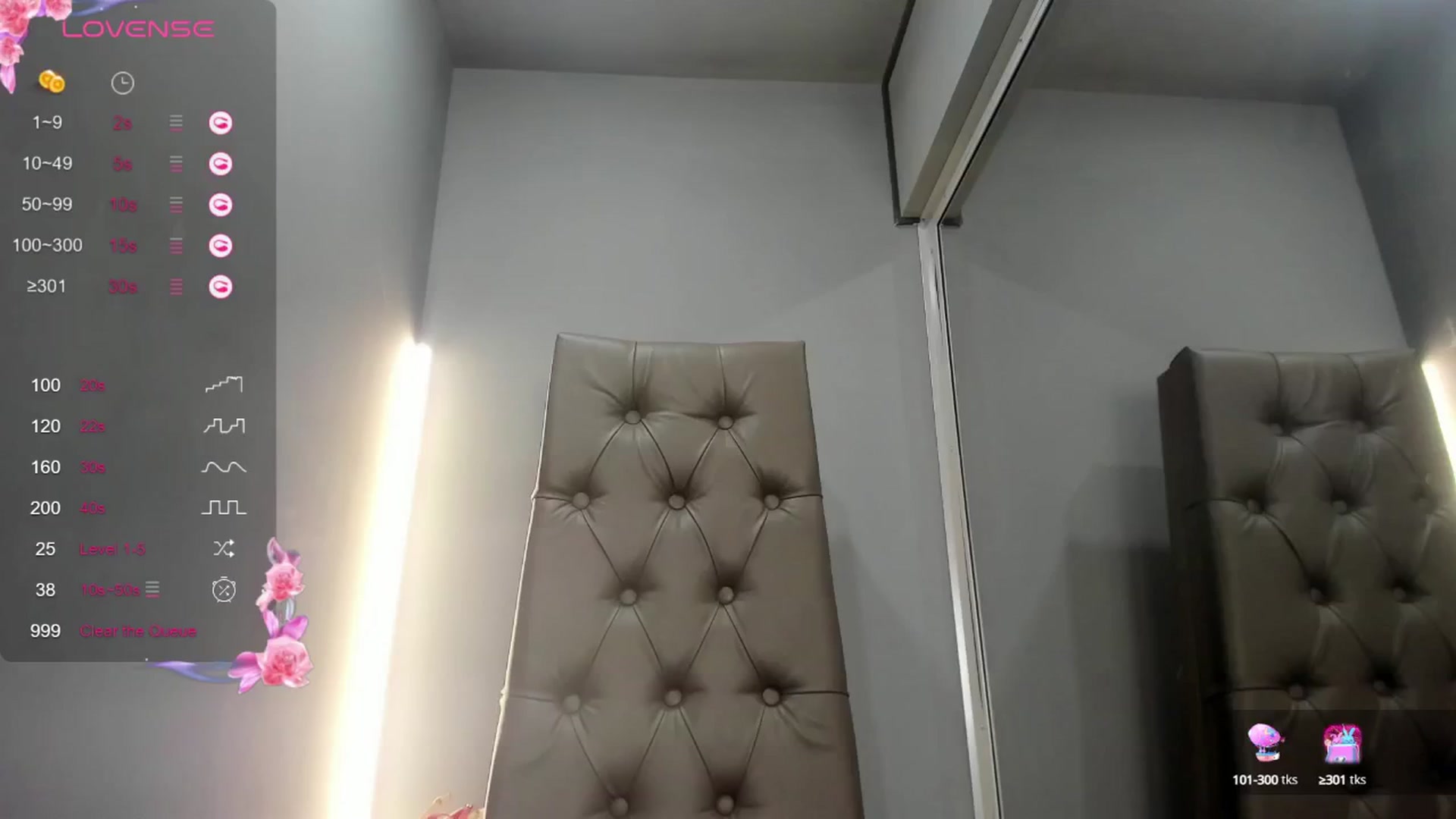 Gallery image thumbnail from Nicole_Kramm's myfreecams stream on, 09/09/2024, 07:46 image 9 of 20