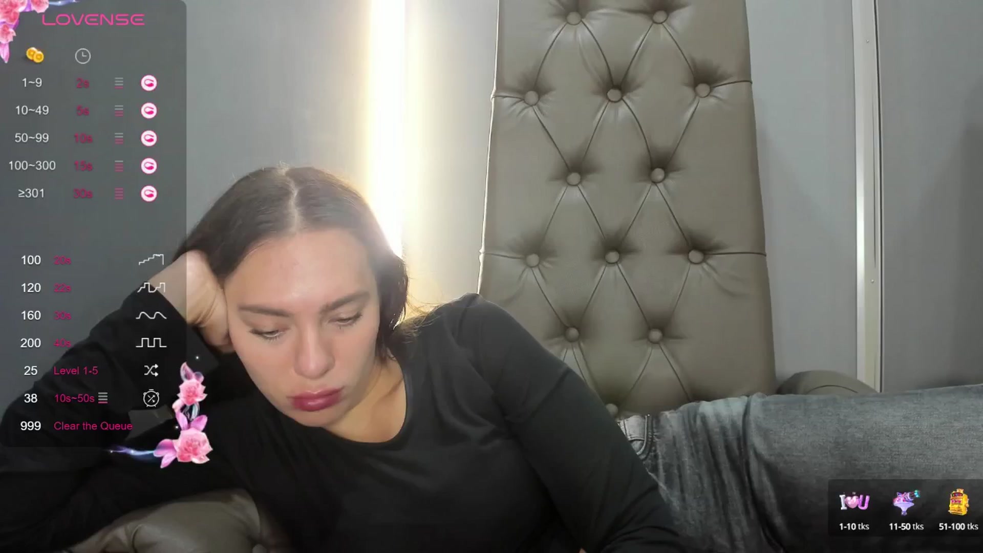 Gallery image thumbnail from Nicole_Kramm's myfreecams stream on, 09/09/2024, 11:14 image 10 of 20