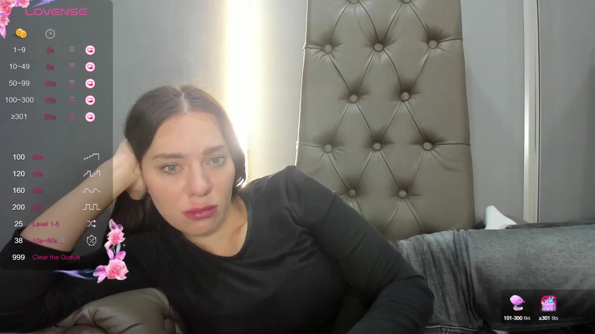 Gallery image thumbnail from Nicole_Kramm's myfreecams stream on, 09/09/2024, 12:46 image 17 of 20