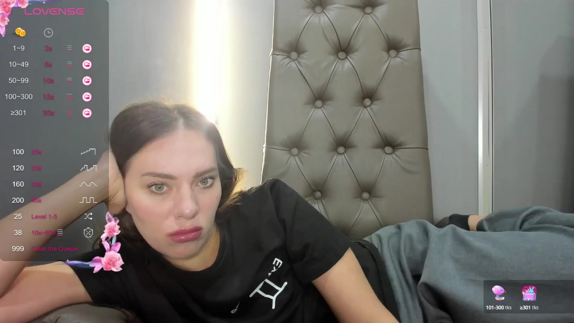 Gallery image thumbnail from Nicole_Kramm's myfreecams stream on, 09/10/2024, 09:14 image 9 of 20