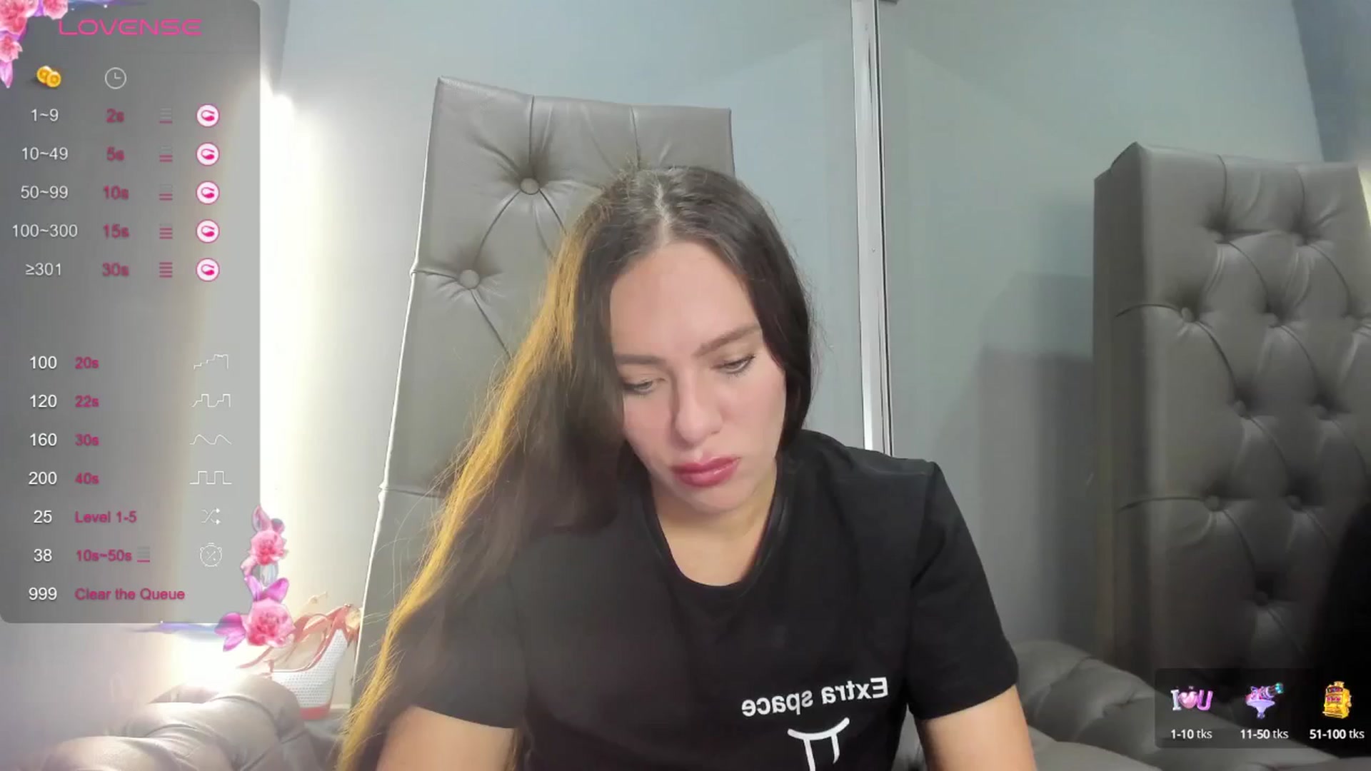 Gallery image thumbnail from Nicole_Kramm's myfreecams stream on, 09/10/2024, 09:14 image 2 of 20