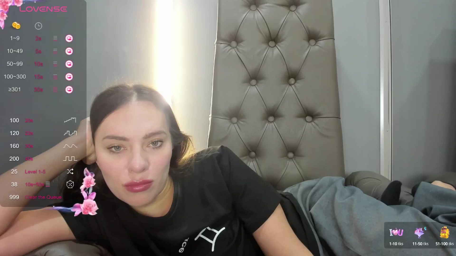 Gallery image thumbnail from Nicole_Kramm's myfreecams stream on, 09/10/2024, 09:14 image 14 of 20