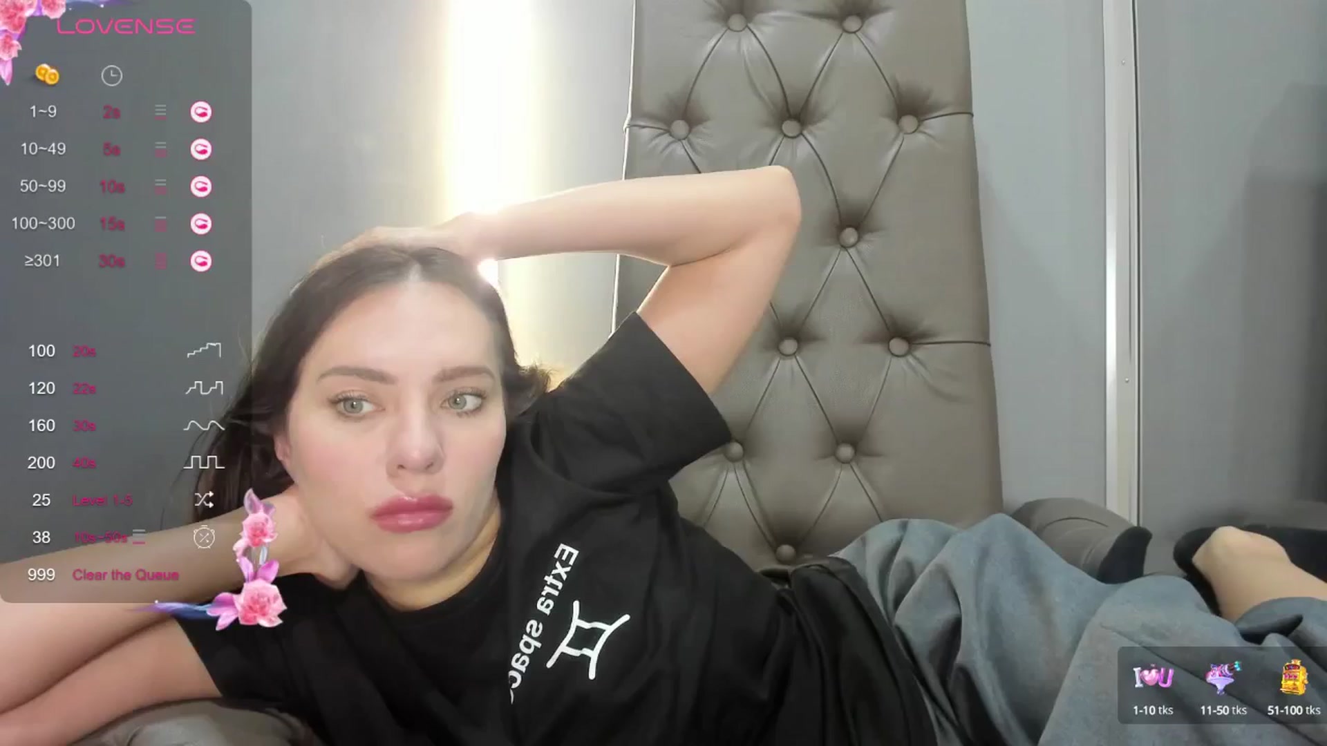 Gallery image thumbnail from Nicole_Kramm's myfreecams stream on, 09/10/2024, 09:14 image 11 of 20