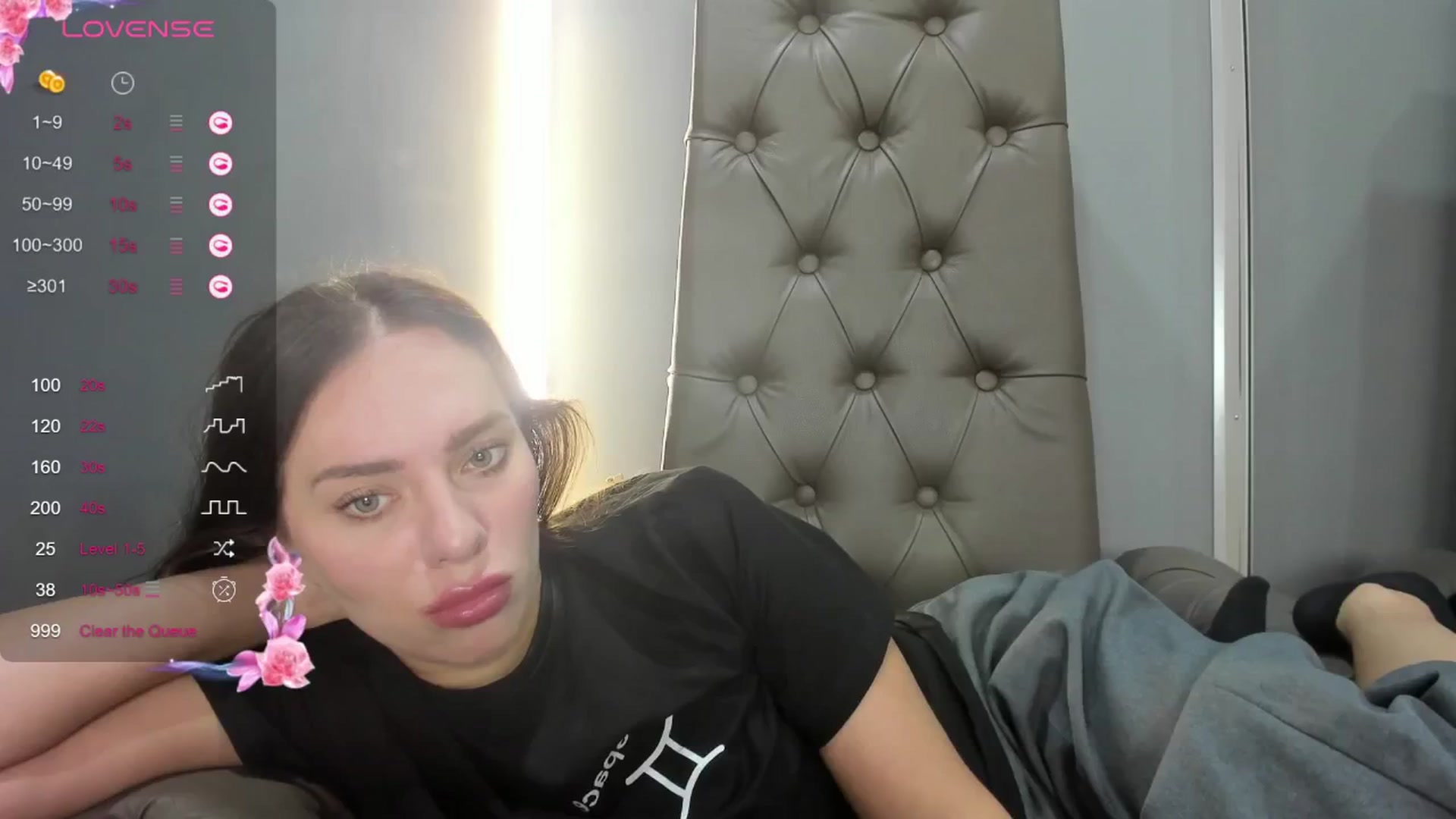 Gallery image thumbnail from Nicole_Kramm's myfreecams stream on, 09/10/2024, 09:14 image 12 of 20