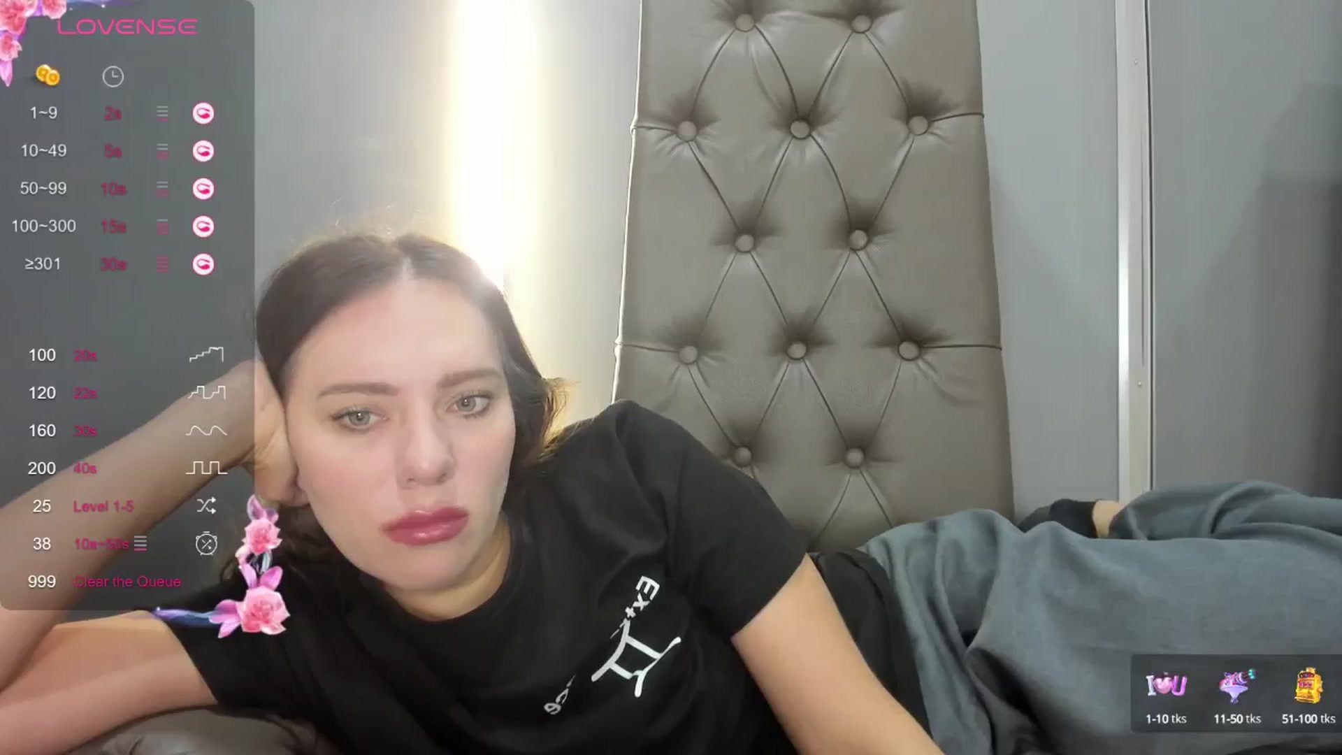 Gallery image thumbnail from Nicole_Kramm's myfreecams stream on, 09/10/2024, 09:14 image 7 of 20