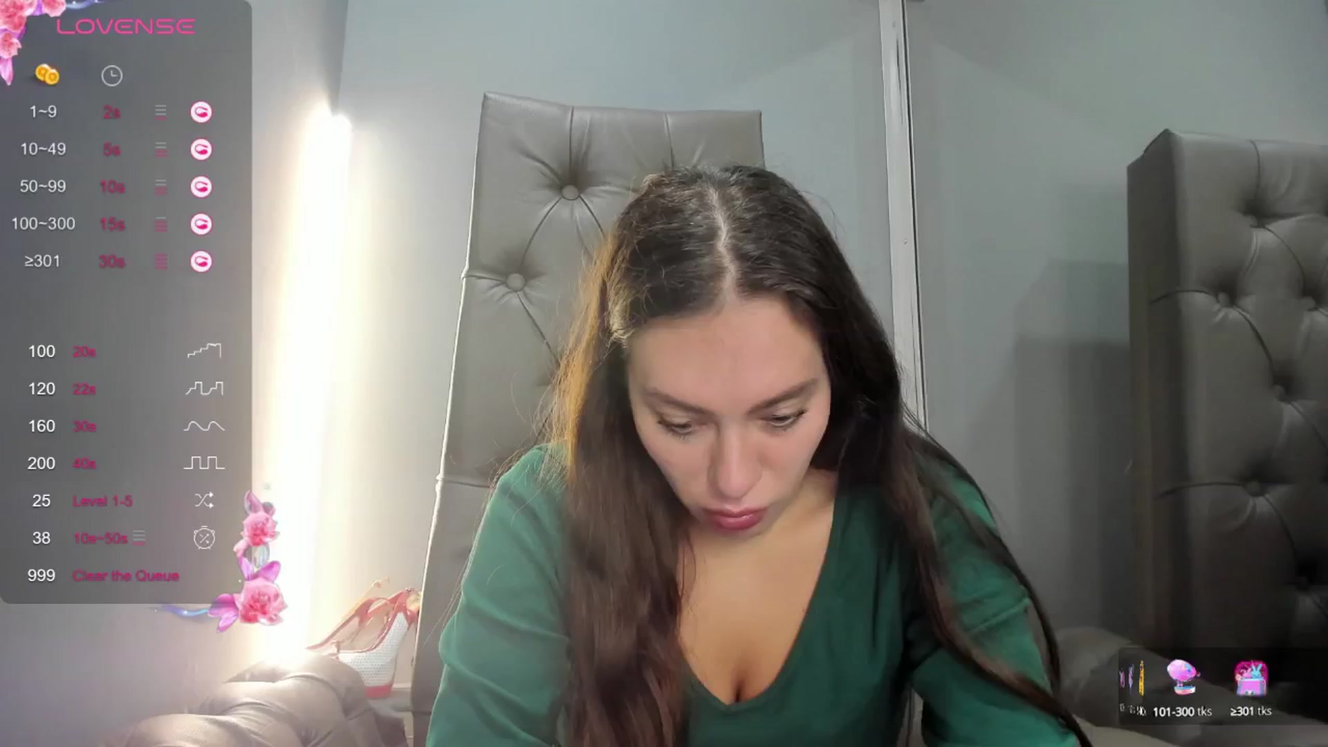 Gallery image thumbnail from Nicole_Kramm's myfreecams stream on, 09/11/2024, 09:39 image 14 of 20