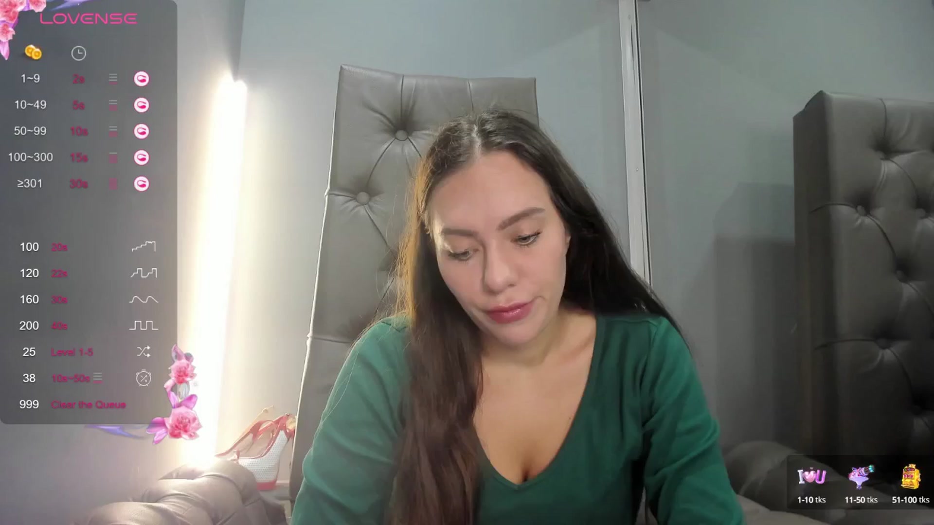 Gallery image thumbnail from Nicole_Kramm's myfreecams stream on, 09/11/2024, 09:39 image 13 of 20