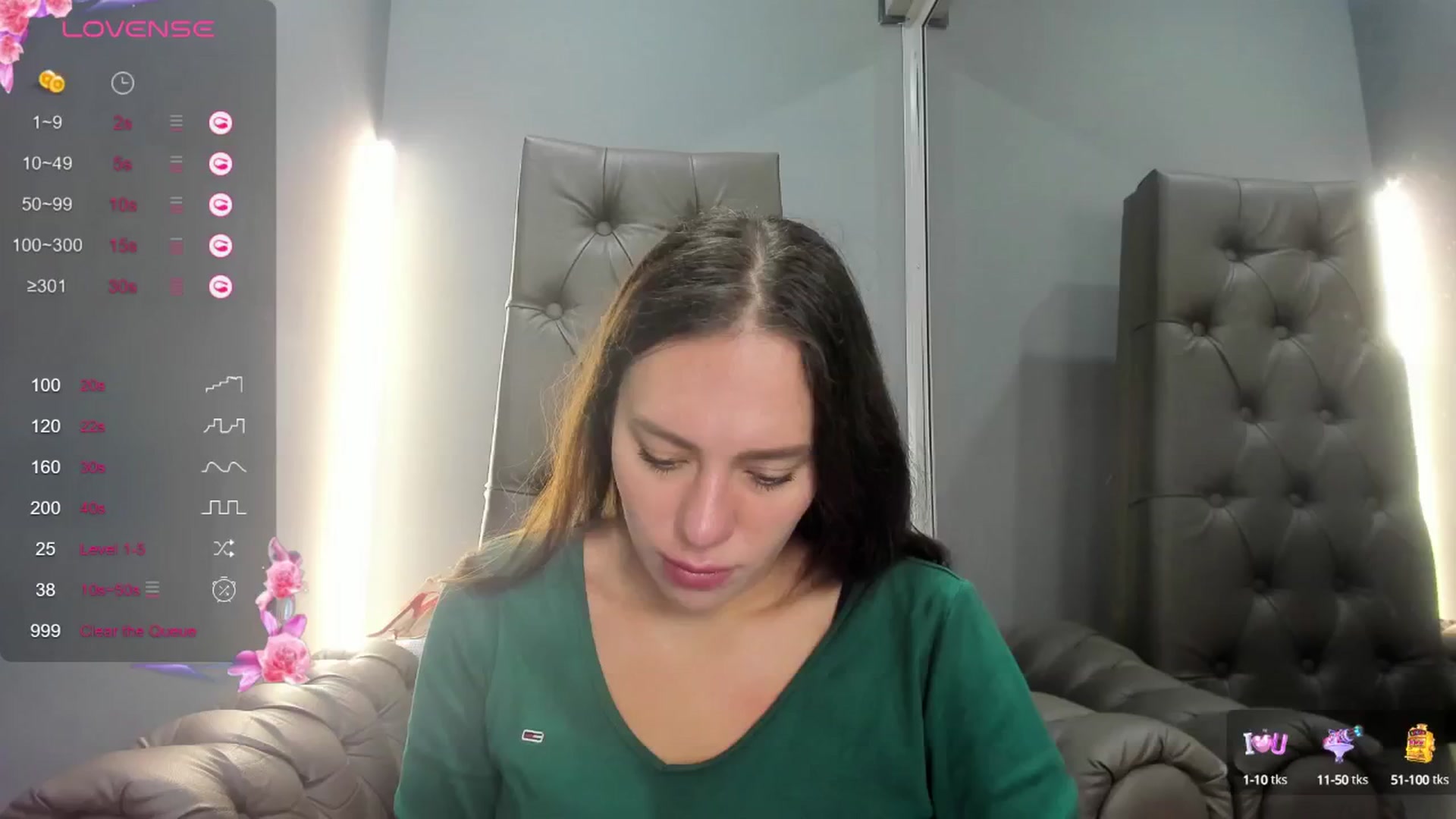 Gallery image thumbnail from Nicole_Kramm's myfreecams stream on, 09/11/2024, 11:34 image 14 of 20