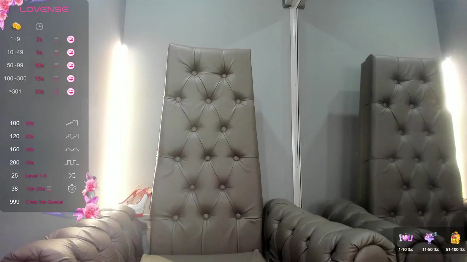 Gallery image thumbnail from Nicole_Kramm's myfreecams stream on, 09/11/2024, 11:34 image 10 of 20