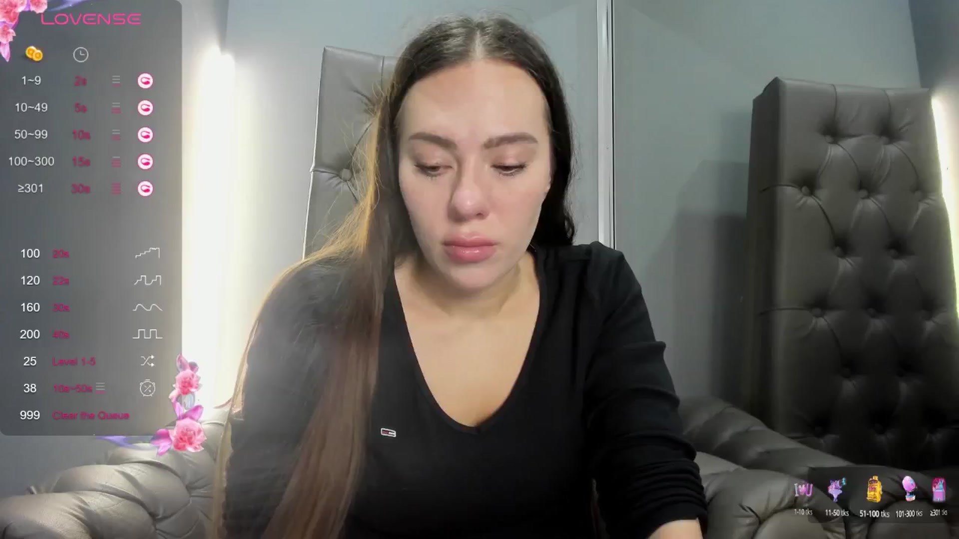 Gallery image thumbnail from Nicole_Kramm's myfreecams stream on, 09/13/2024, 10:29 image 8 of 20