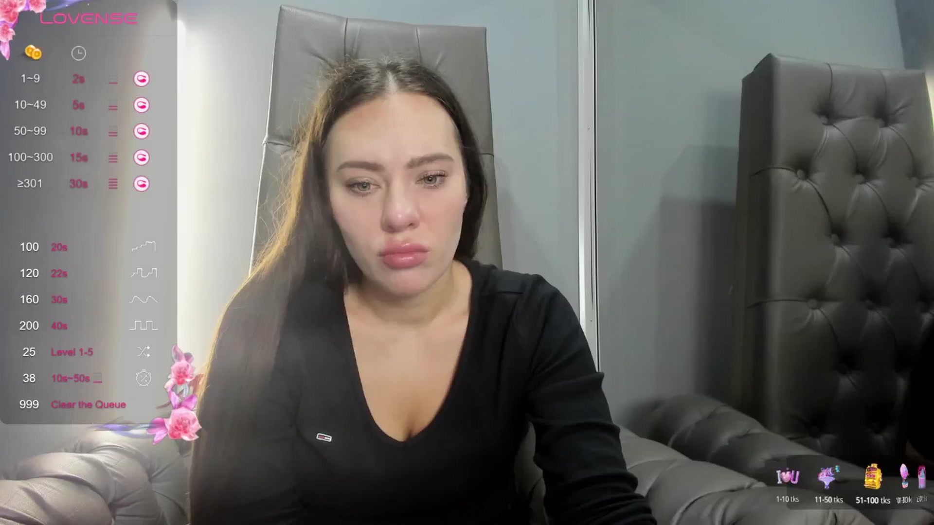 Gallery image thumbnail from Nicole_Kramm's myfreecams stream on, 09/13/2024, 10:29 image 12 of 20