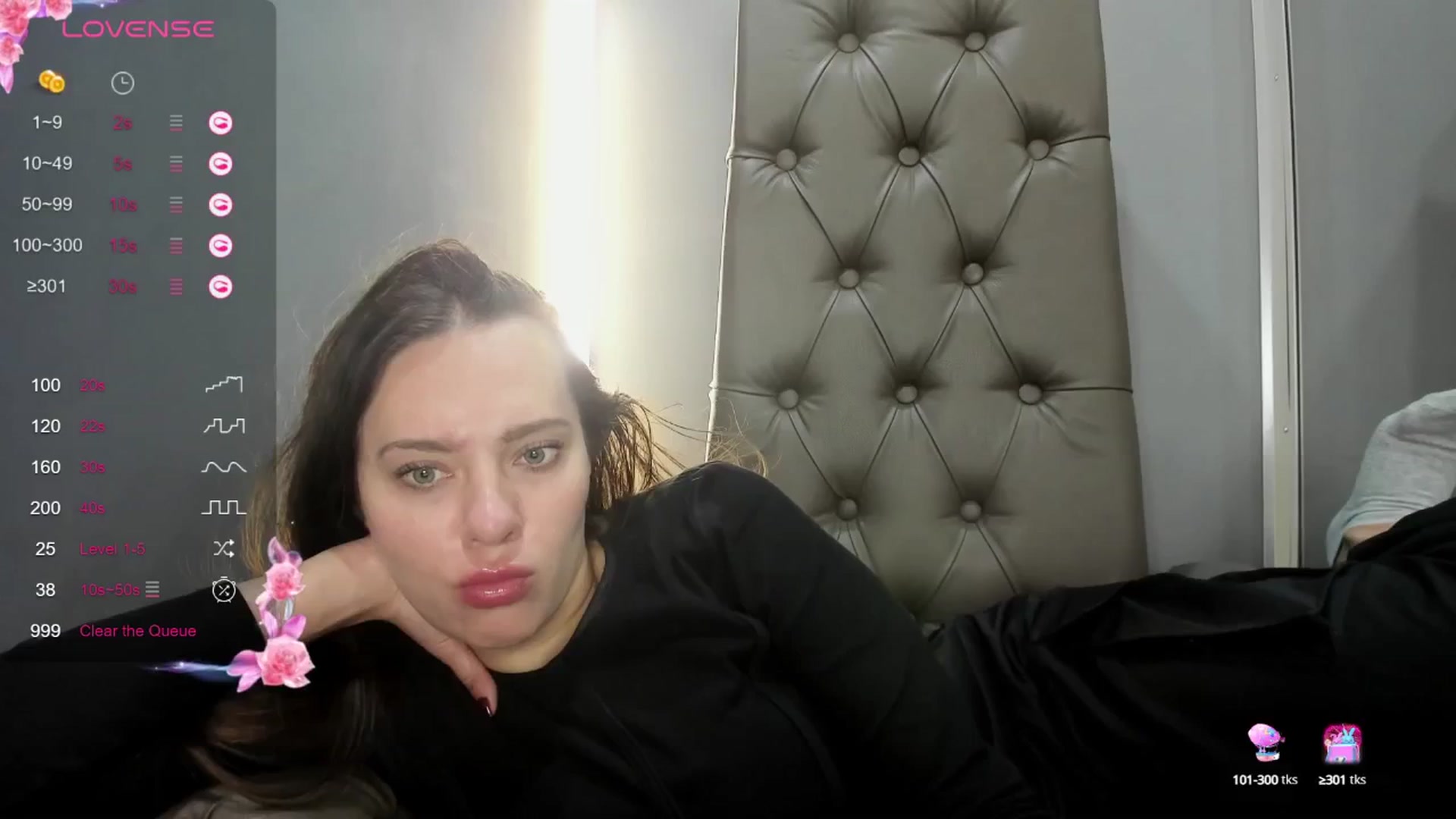 Gallery image thumbnail from Nicole_Kramm's myfreecams stream on, 09/14/2024, 09:58 image 12 of 20