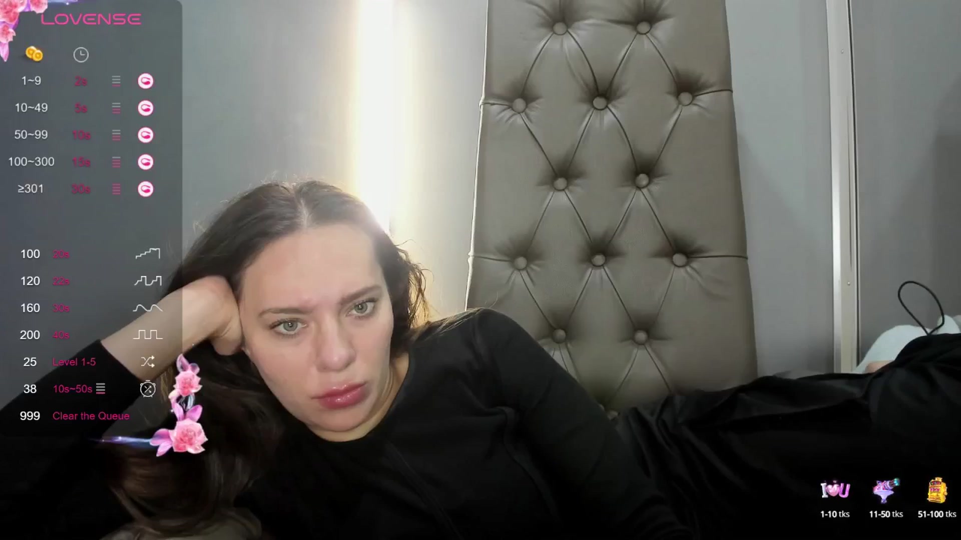 Gallery image thumbnail from Nicole_Kramm's myfreecams stream on, 09/14/2024, 09:58 image 18 of 20