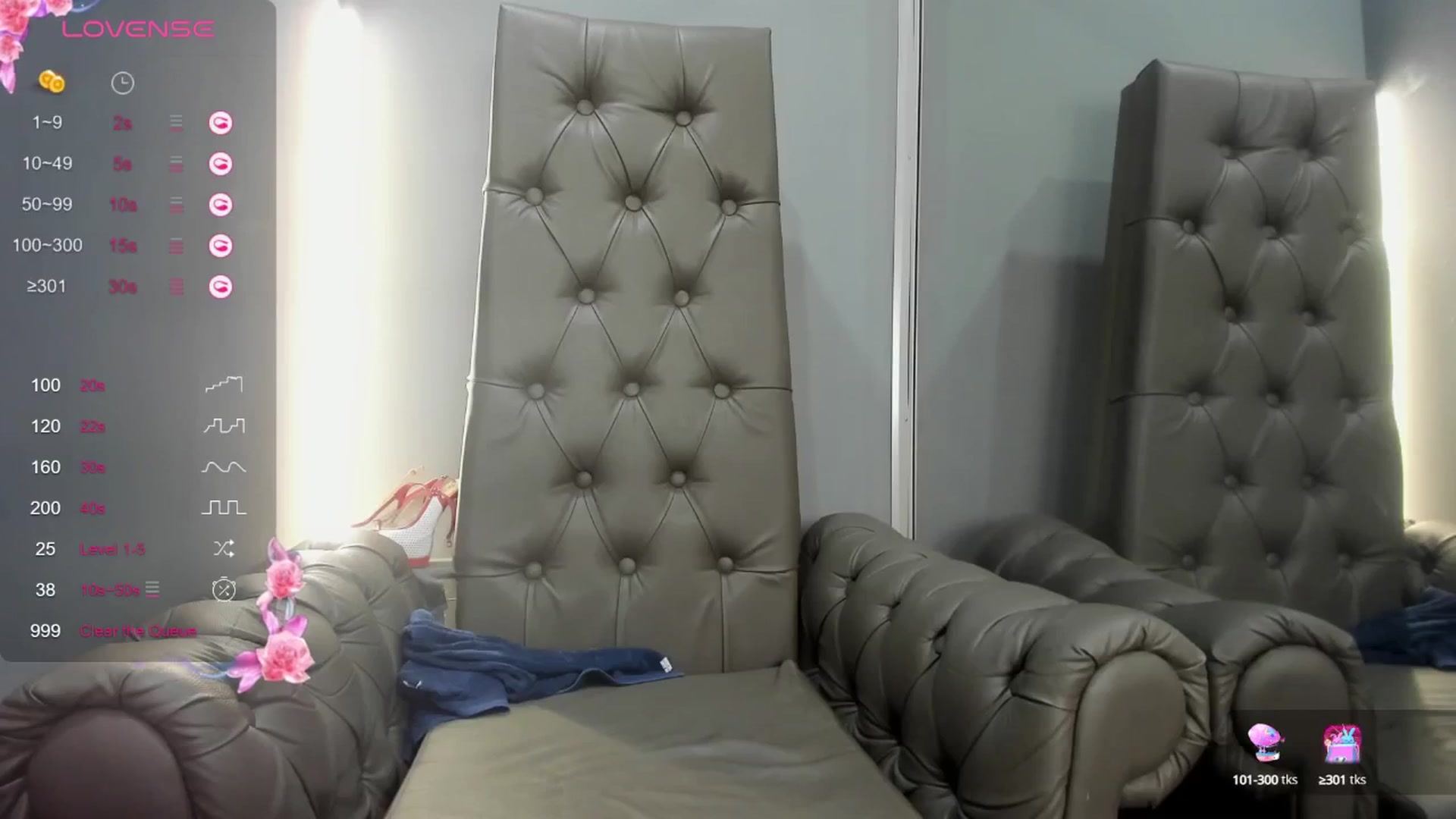 Gallery image thumbnail from Nicole_Kramm's myfreecams stream on, 09/14/2024, 13:03 image 18 of 20