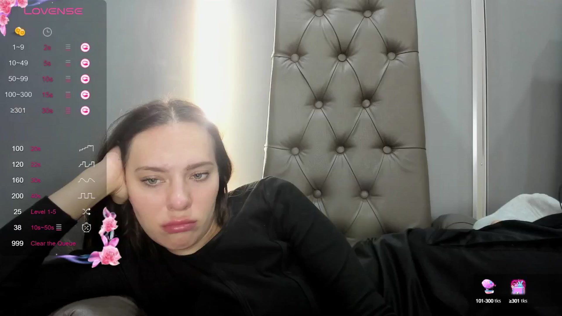 Gallery image thumbnail from Nicole_Kramm's myfreecams stream on, 09/14/2024, 13:03 image 5 of 20