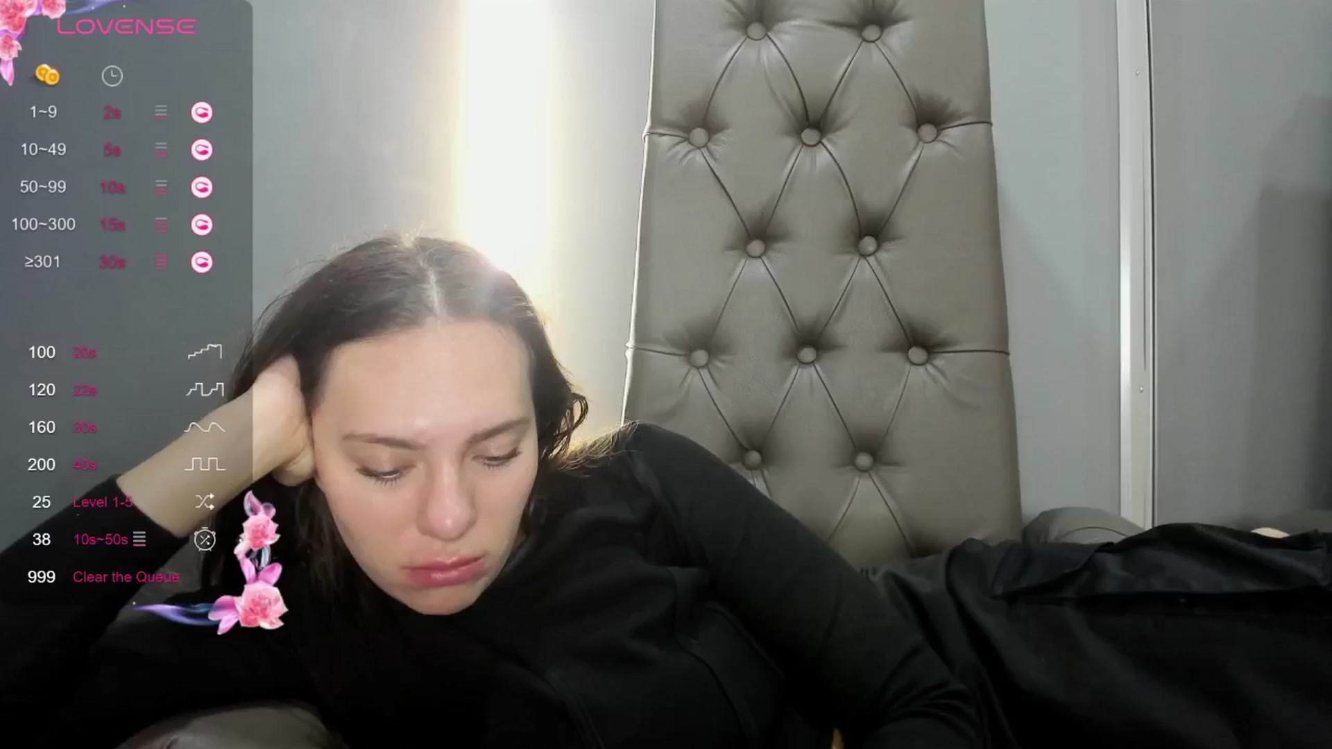 Gallery image thumbnail from Nicole_Kramm's myfreecams stream on, 09/14/2024, 13:03 image 8 of 20