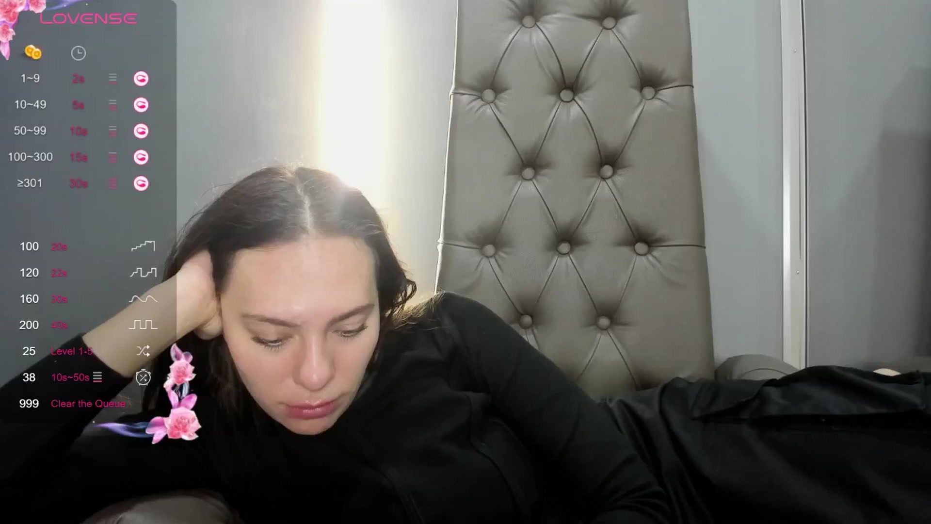 Gallery image thumbnail from Nicole_Kramm's myfreecams stream on, 09/14/2024, 13:03 image 7 of 20