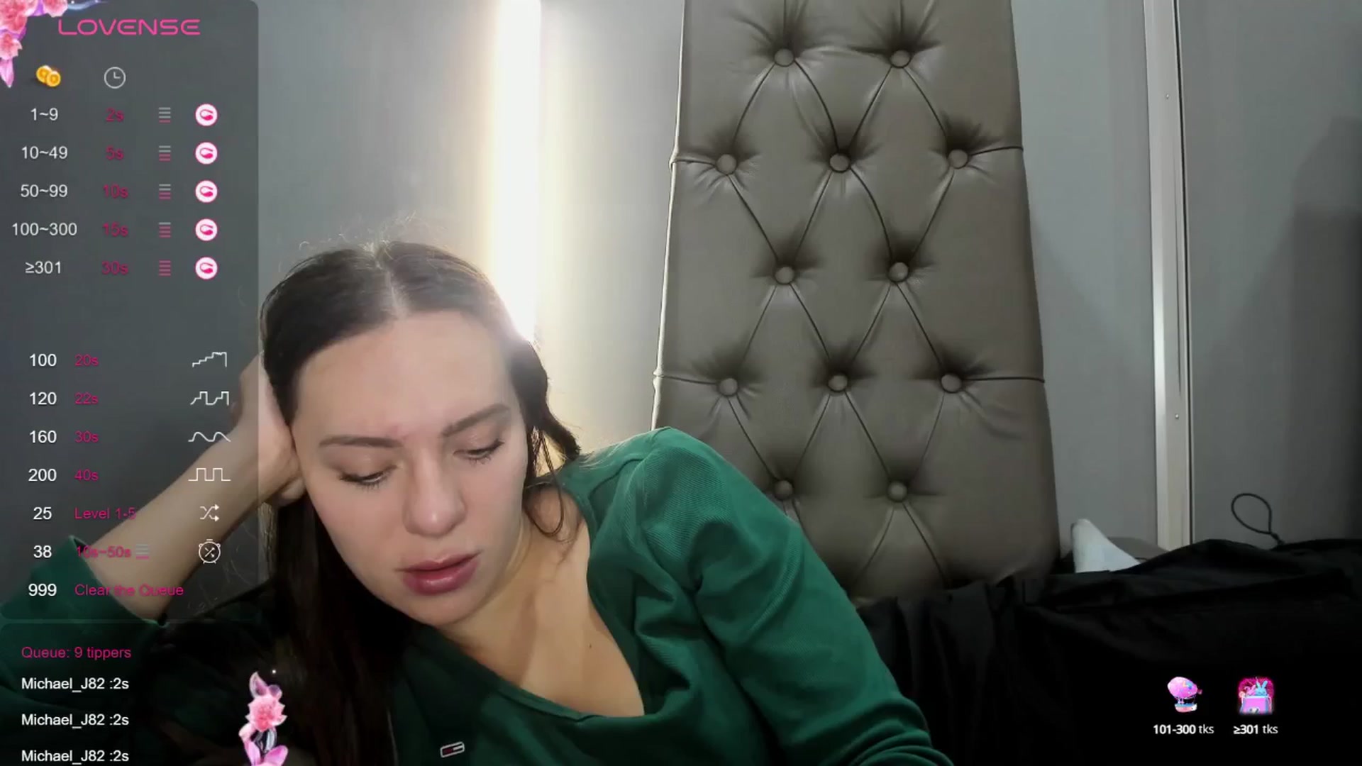 Gallery image thumbnail from Nicole_Kramm's myfreecams stream on, 09/15/2024, 13:50 image 9 of 20