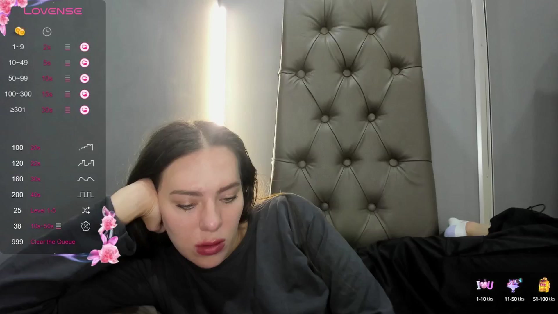 Gallery image thumbnail from Nicole_Kramm's myfreecams stream on, 09/16/2024, 08:54 image 13 of 20