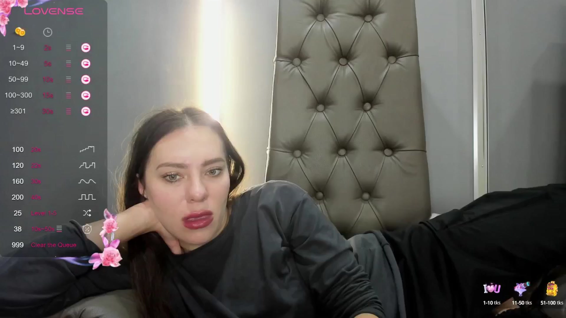 Gallery image thumbnail from Nicole_Kramm's myfreecams stream on, 09/16/2024, 08:54 image 1 of 20