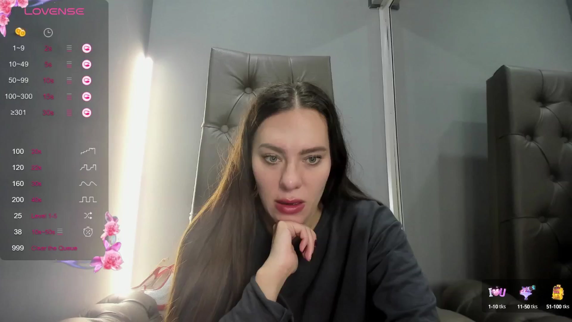 Gallery image thumbnail from Nicole_Kramm's myfreecams stream on, 09/16/2024, 08:54 image 7 of 20