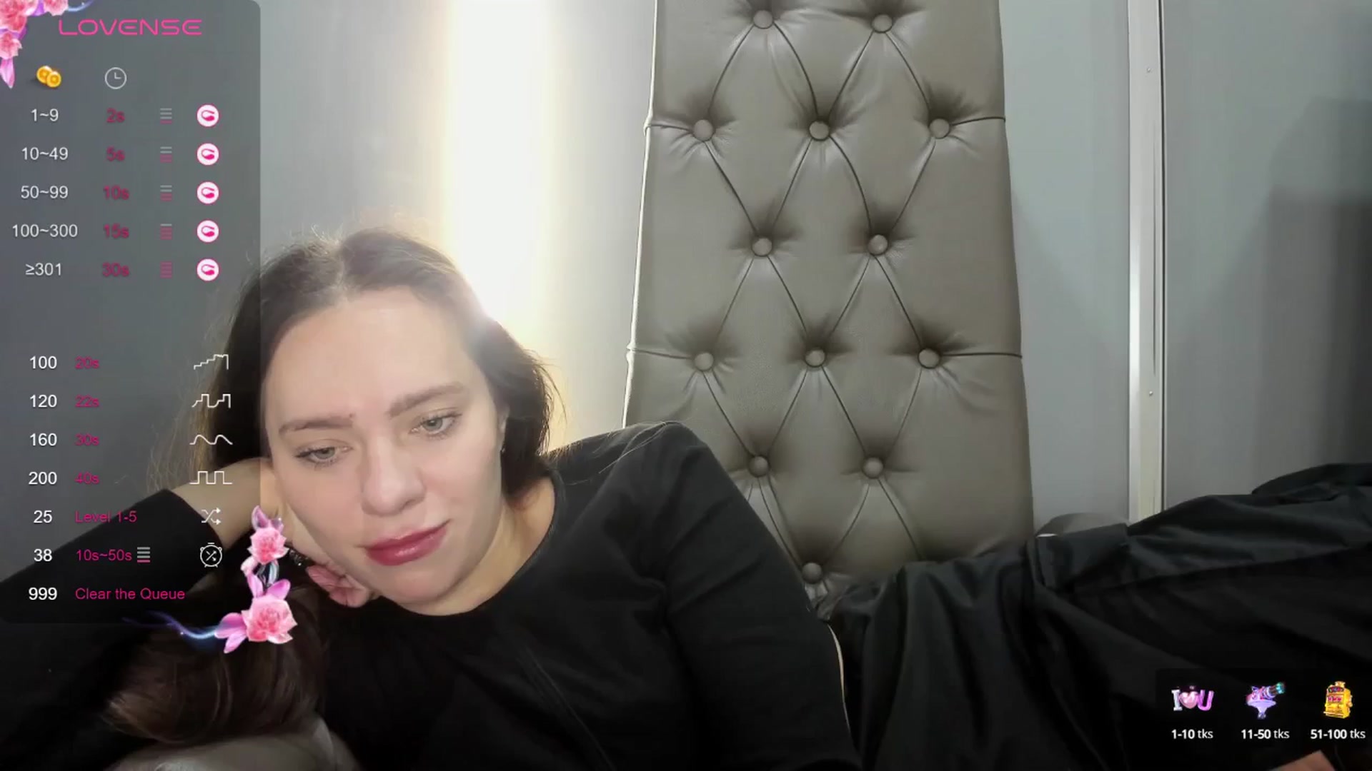 Gallery image thumbnail from Nicole_Kramm's myfreecams stream on, 09/20/2024, 12:58 image 10 of 20