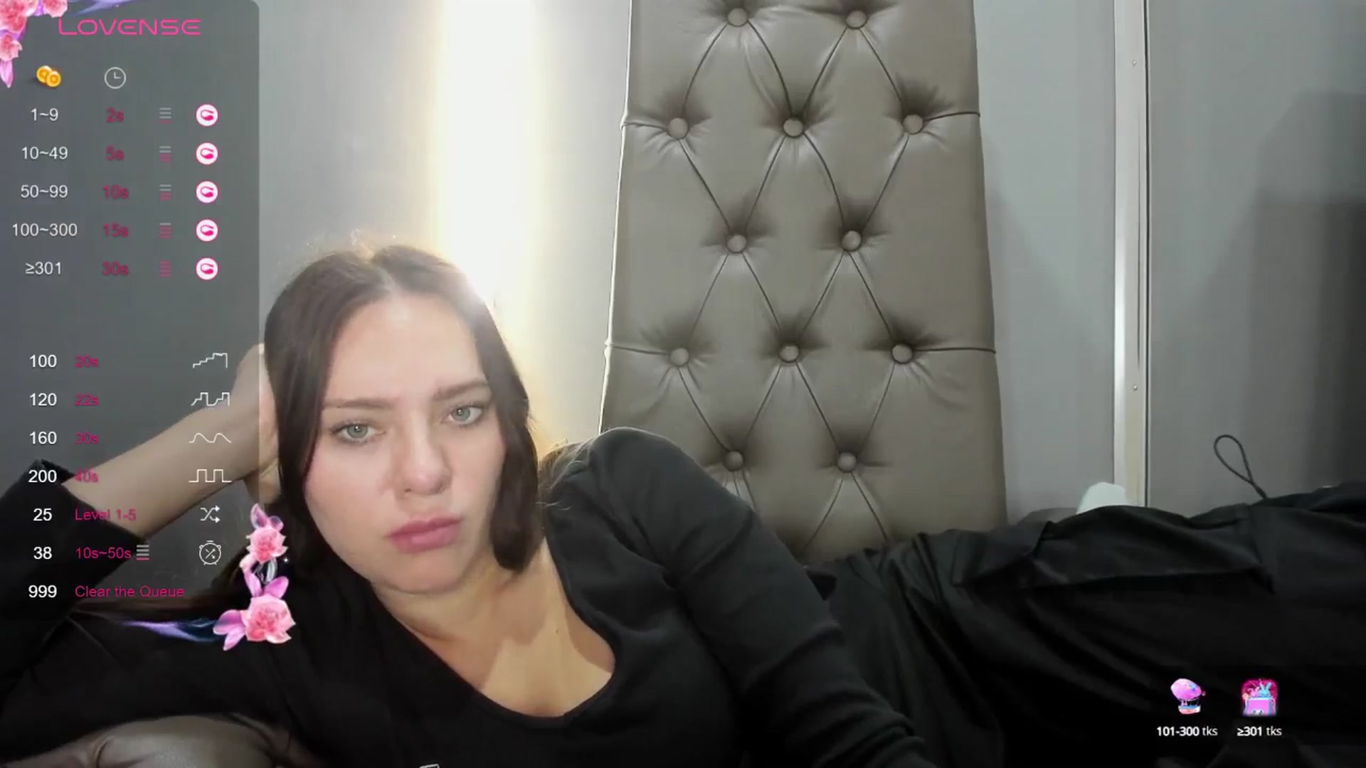 Gallery image thumbnail from Nicole_Kramm's myfreecams stream on, 09/21/2024, 11:48 image 17 of 20