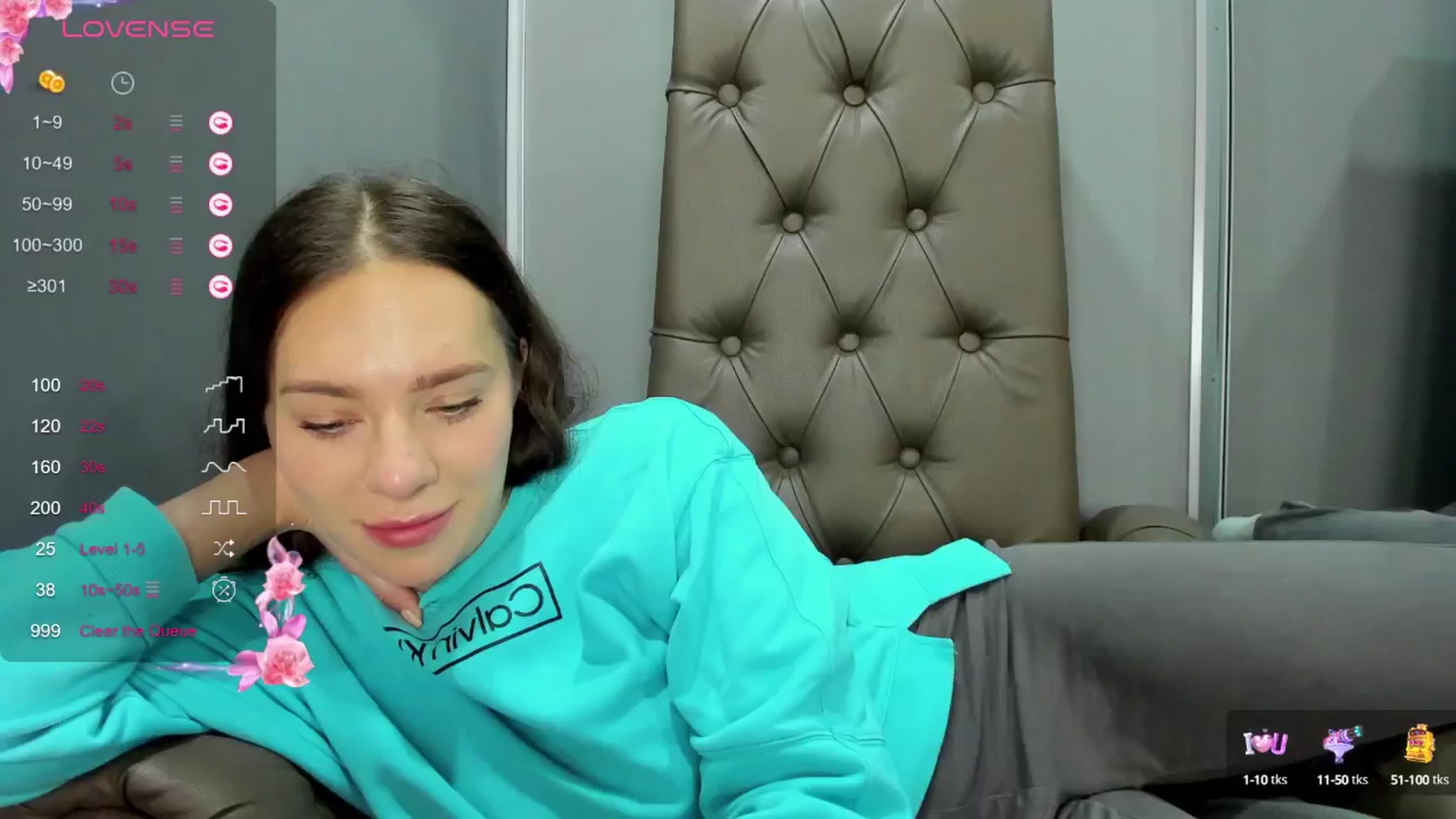 Gallery image thumbnail from Nicole_Kramm's myfreecams stream on, 10/27/2024, 12:07 image 12 of 20