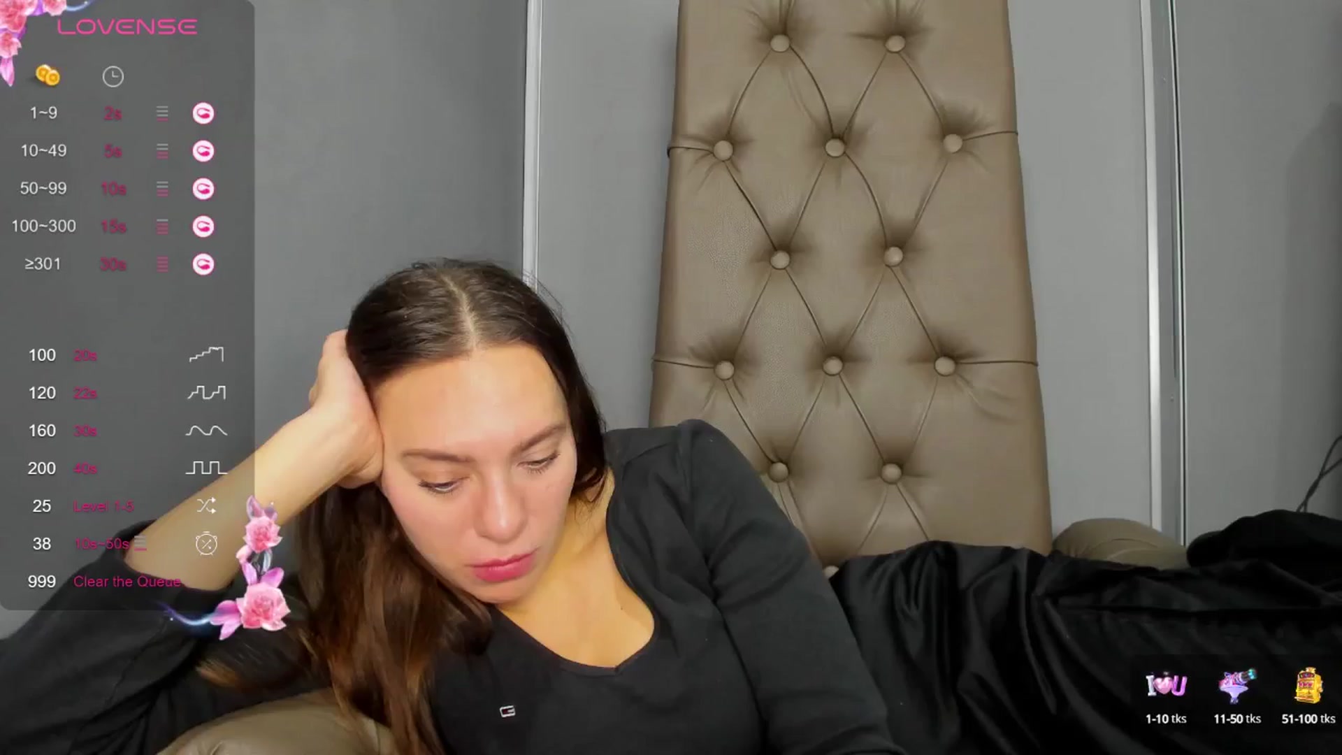 Gallery image thumbnail from Nicole_Kramm's myfreecams stream on, 11/24/2024, 10:26 image 18 of 20