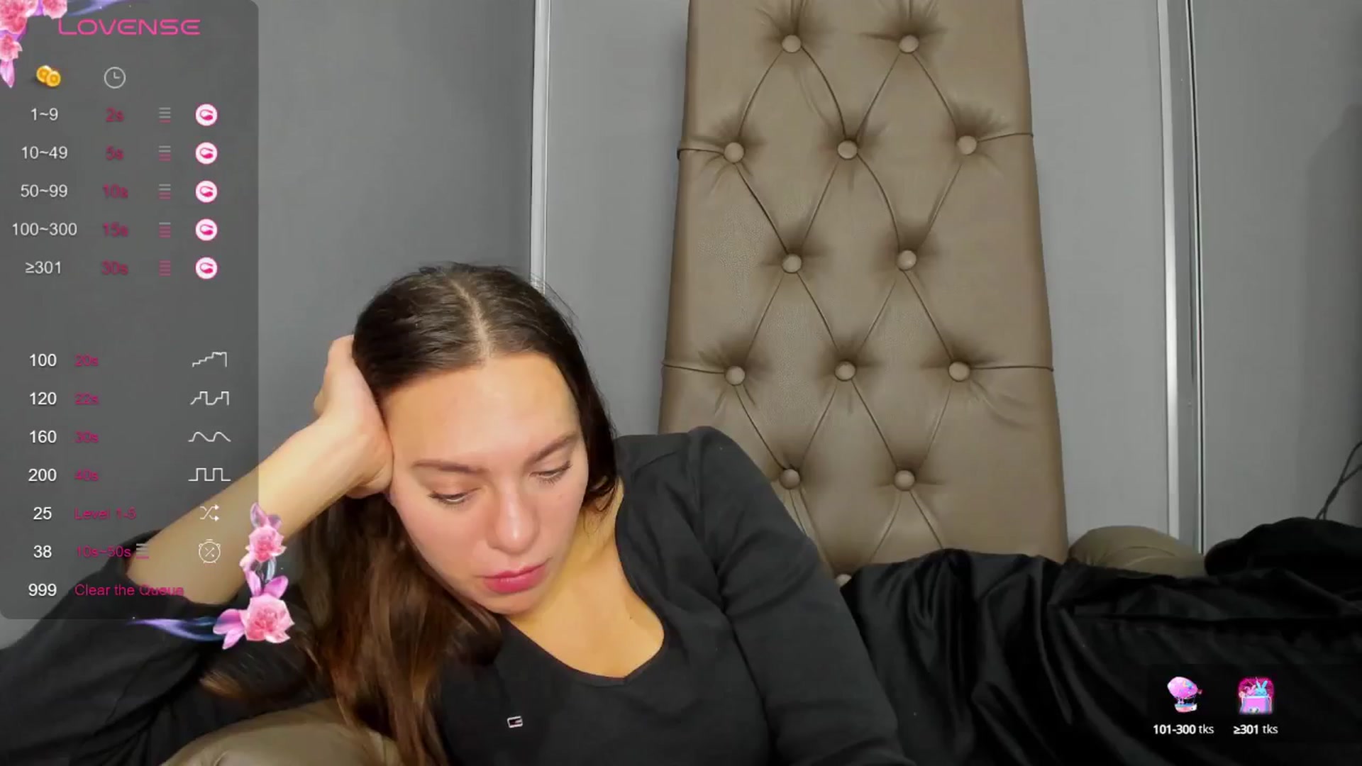 Gallery image thumbnail from Nicole_Kramm's myfreecams stream on, 11/24/2024, 10:26 image 19 of 20