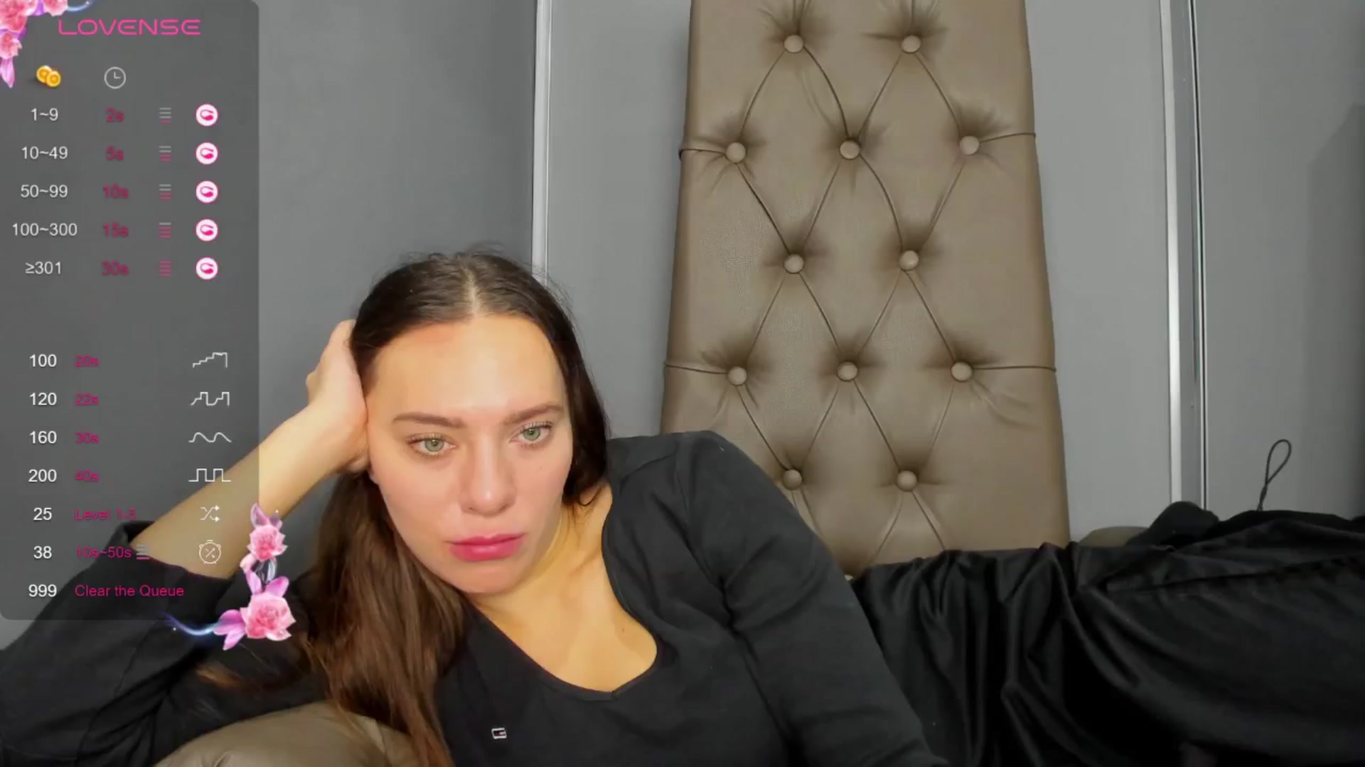 Gallery image thumbnail from Nicole_Kramm's myfreecams stream on, 11/24/2024, 10:26 image 8 of 20