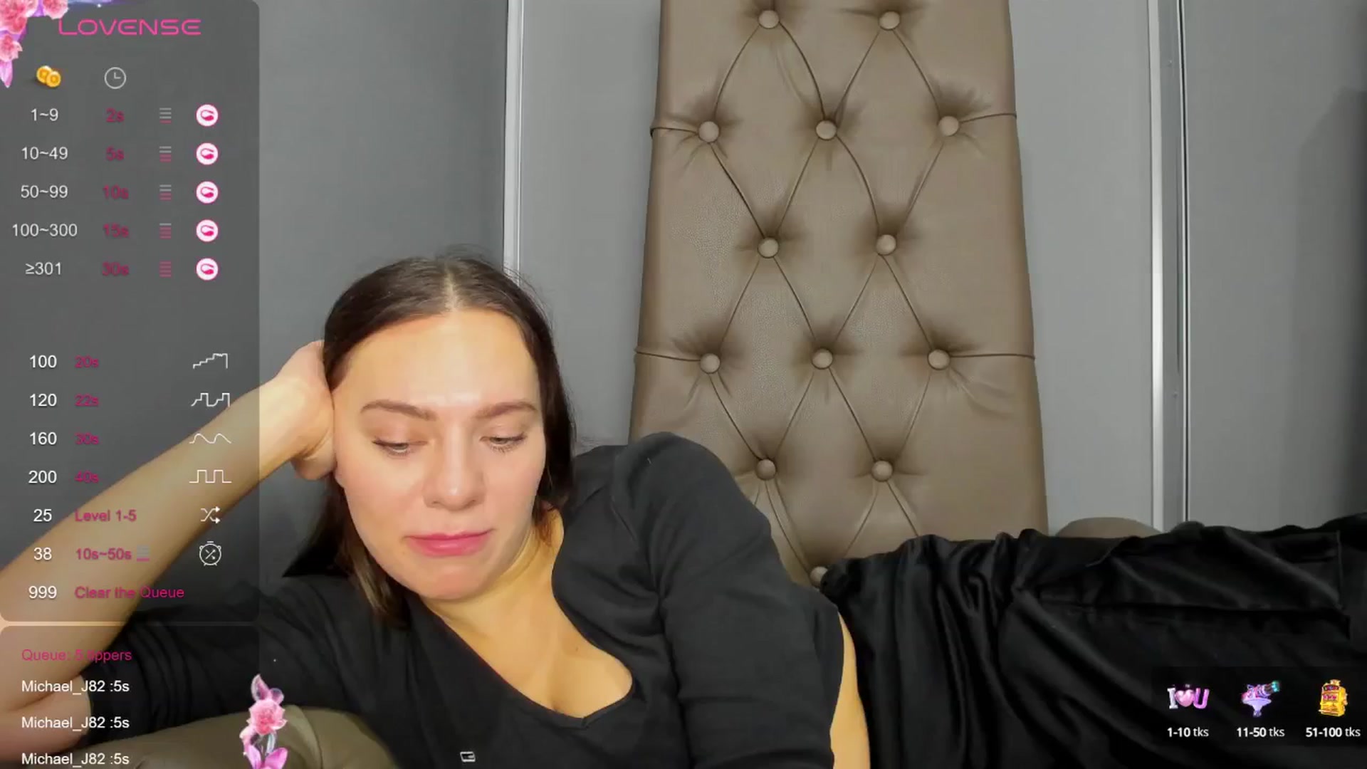 Gallery image thumbnail from Nicole_Kramm's myfreecams stream on, 11/24/2024, 11:24 image 11 of 20