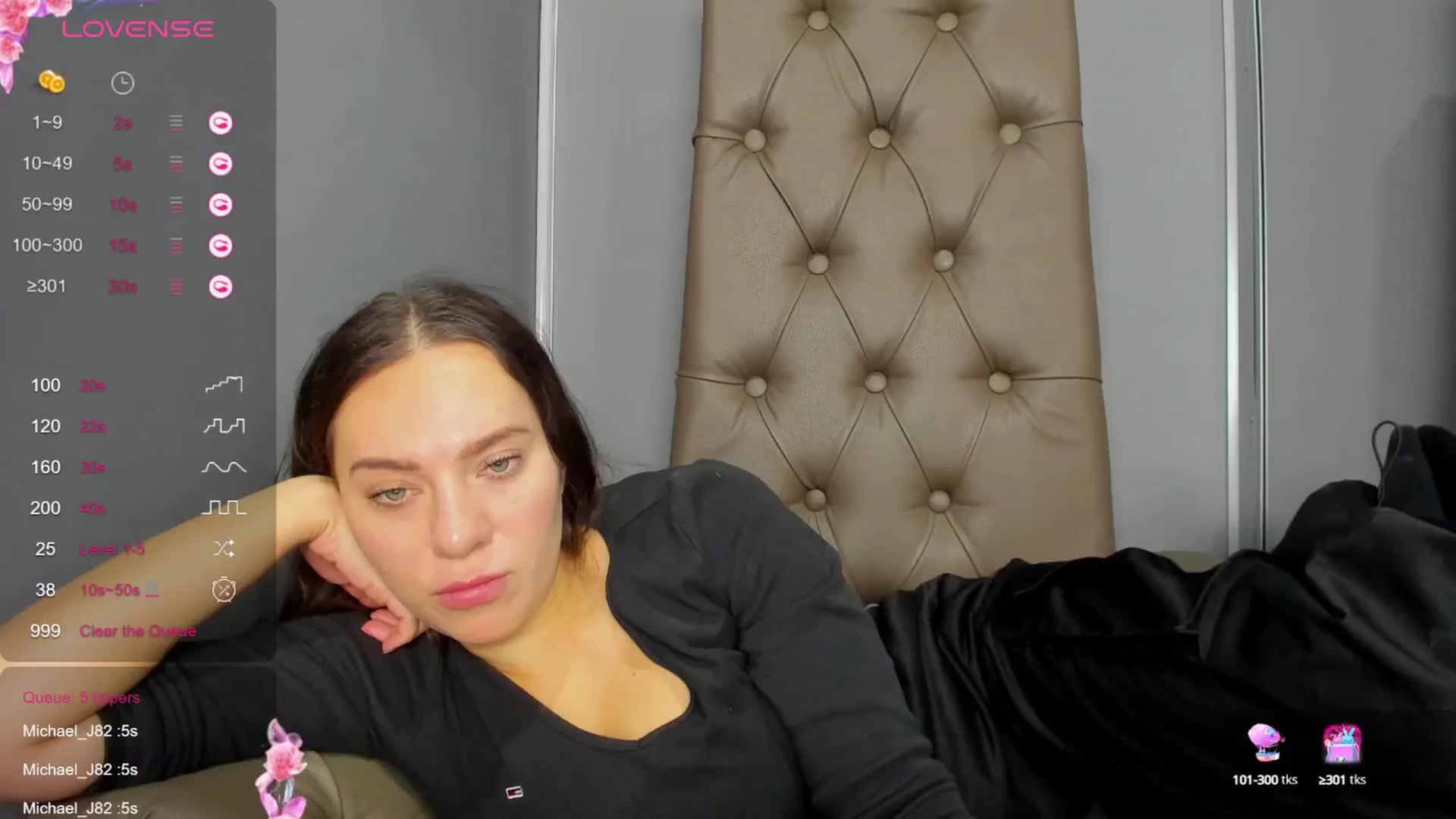 Gallery image thumbnail from Nicole_Kramm's myfreecams stream on, 11/24/2024, 11:24 image 14 of 20