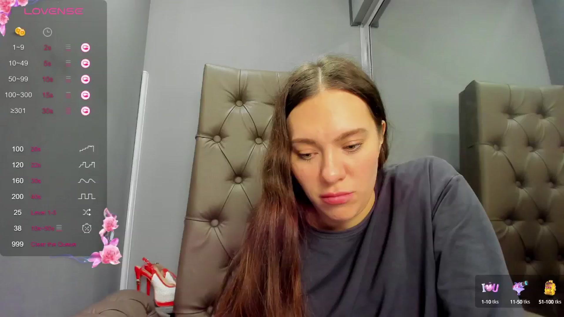 Gallery image thumbnail from Nicole_Kramm's myfreecams stream on, 11/27/2024, 13:49 image 13 of 20