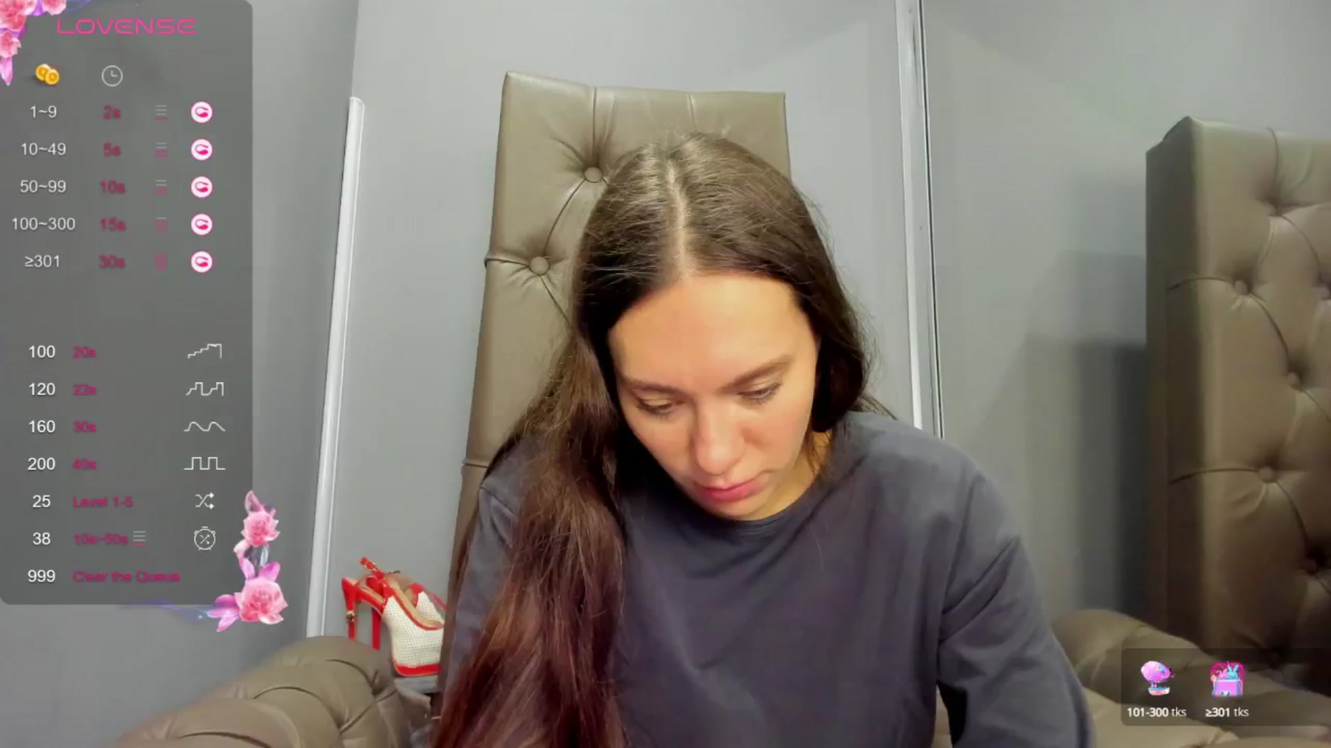 Gallery image thumbnail from Nicole_Kramm's myfreecams stream on, 11/27/2024, 14:44 image 14 of 20