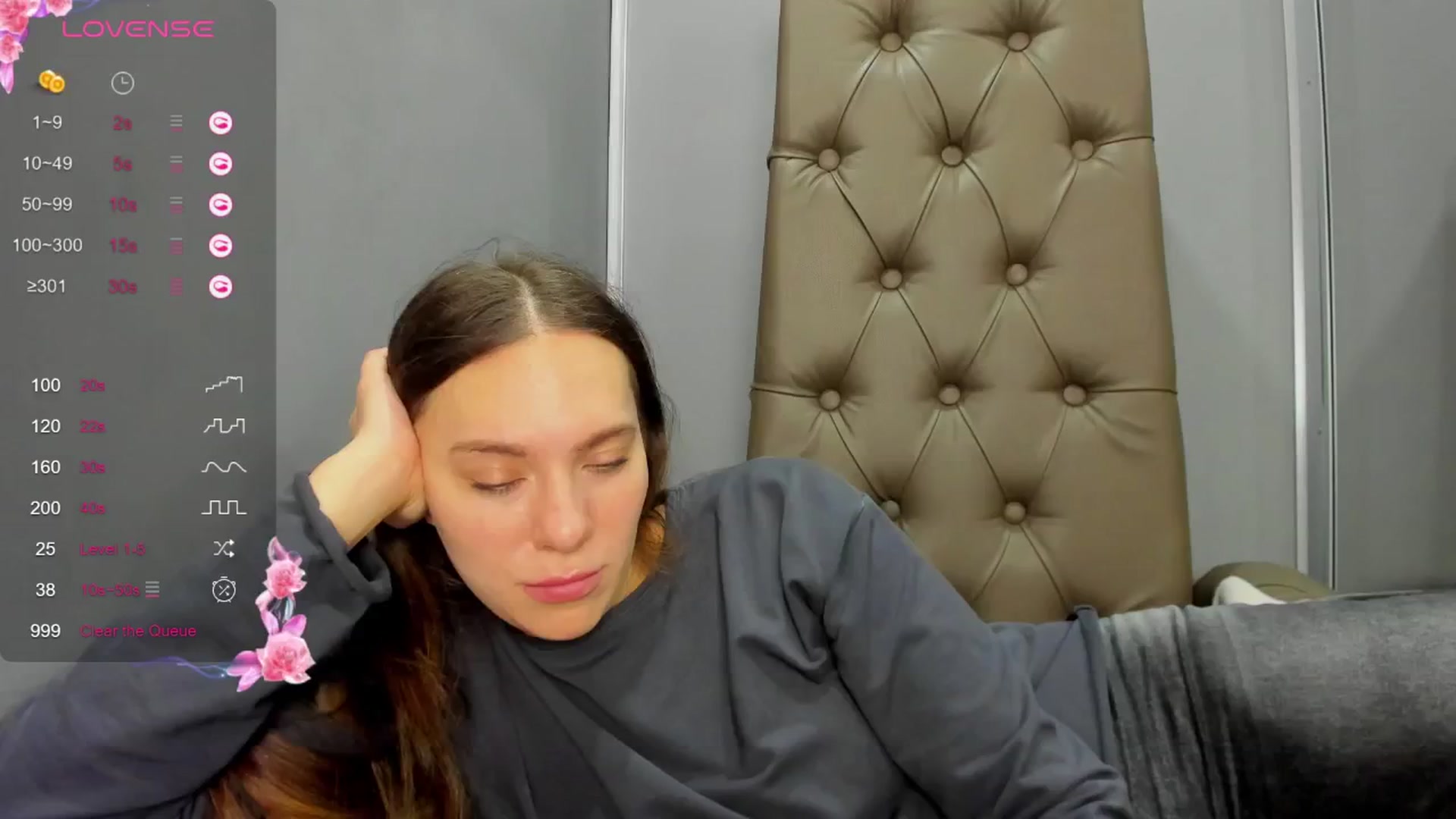 Gallery image thumbnail from Nicole_Kramm's myfreecams stream on, 11/27/2024, 14:44 image 11 of 20