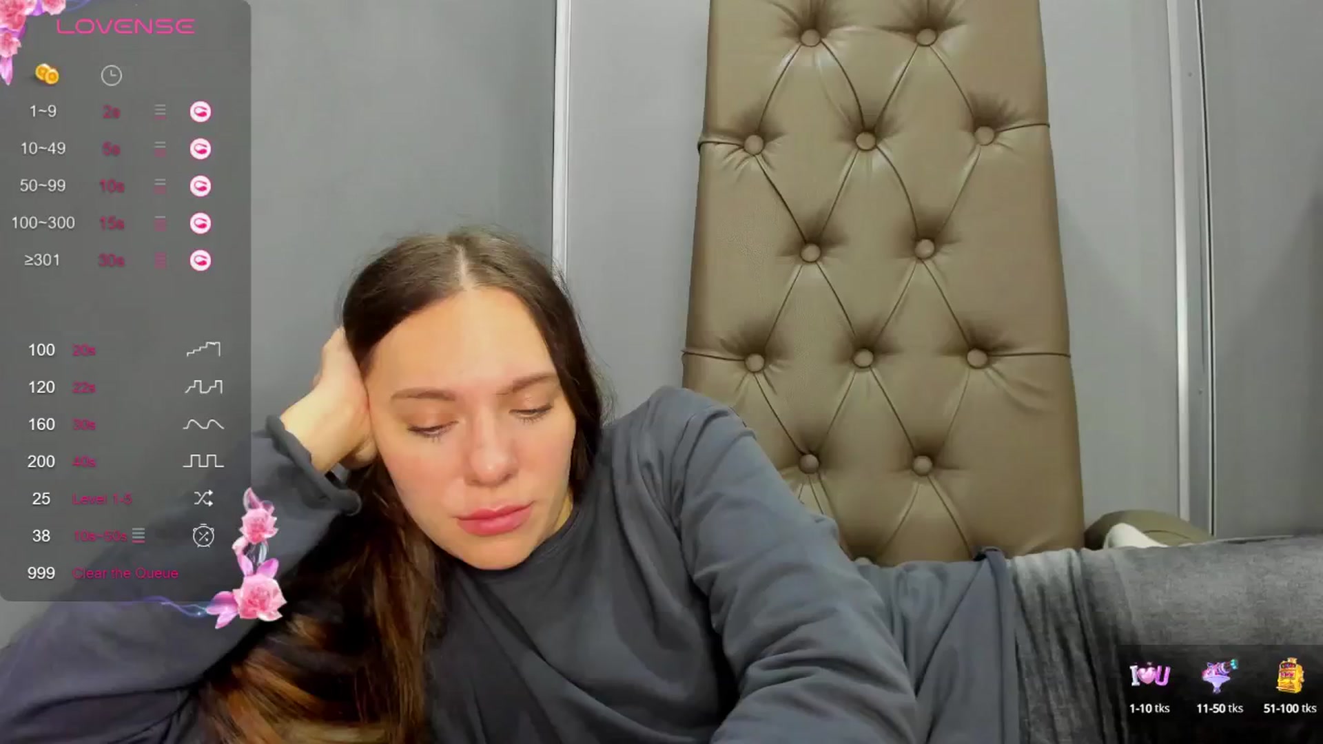 Gallery image thumbnail from Nicole_Kramm's myfreecams stream on, 11/27/2024, 14:44 image 4 of 20