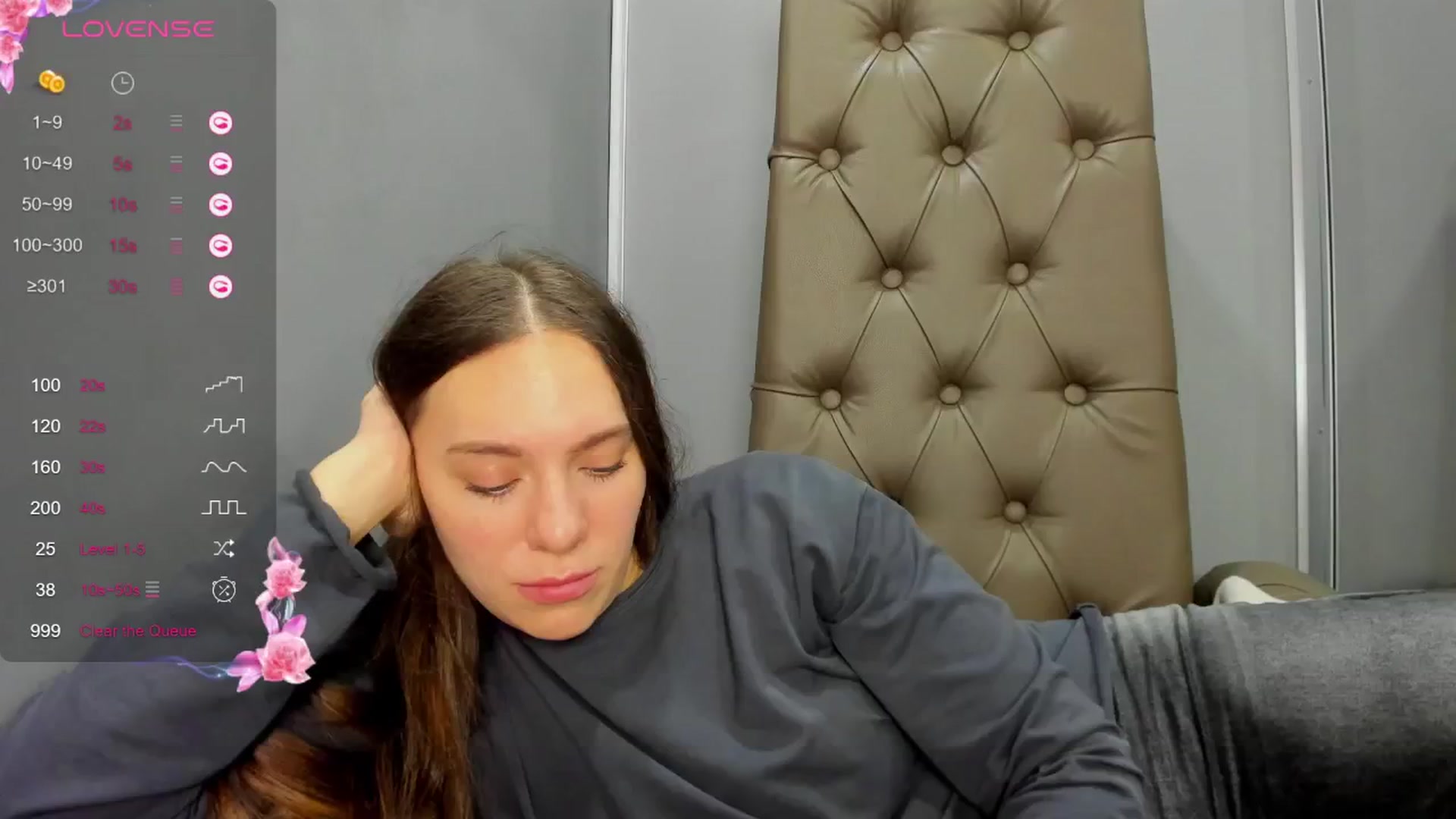 Gallery image thumbnail from Nicole_Kramm's myfreecams stream on, 11/27/2024, 14:44 image 7 of 20