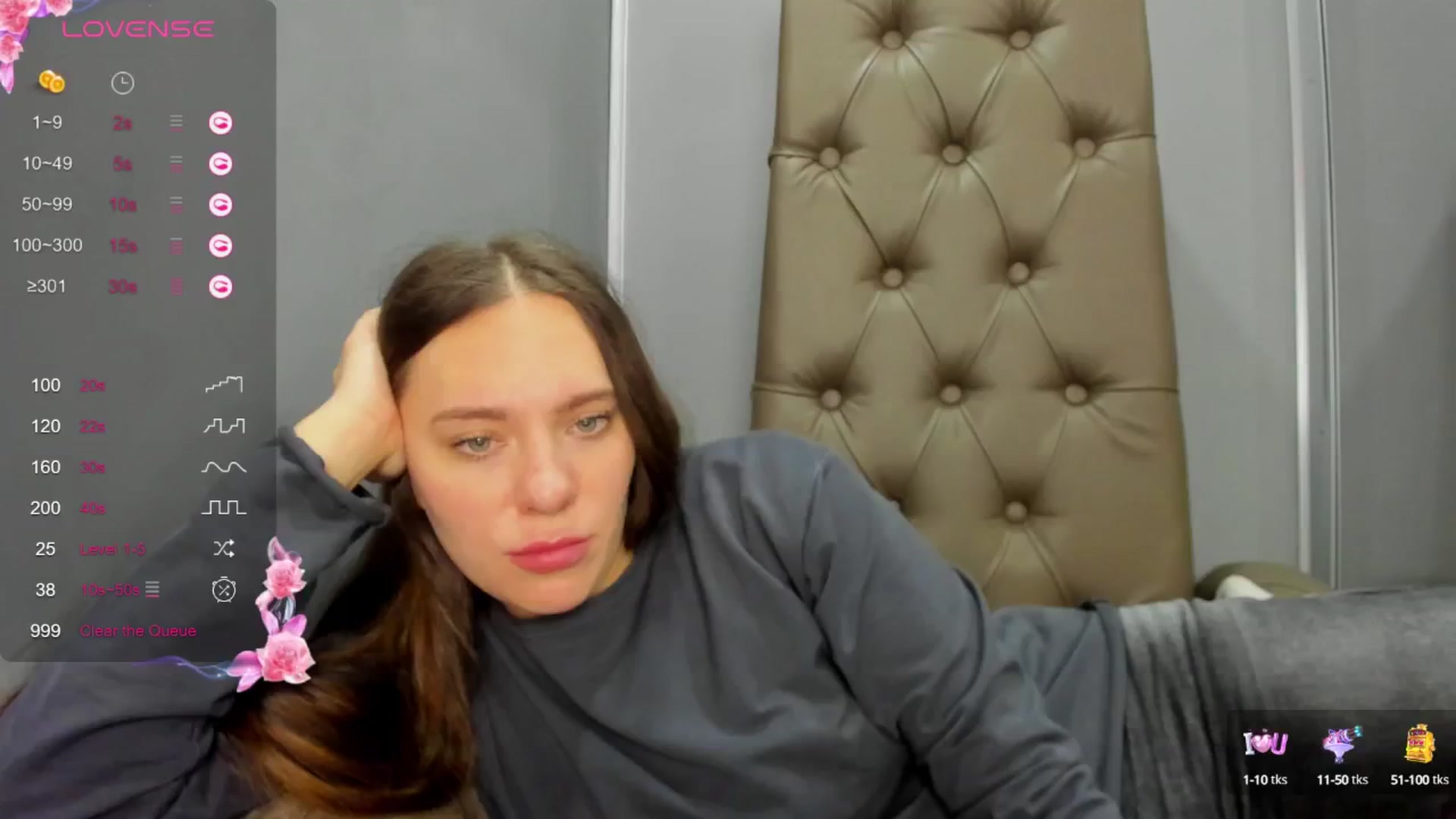 Gallery image thumbnail from Nicole_Kramm's myfreecams stream on, 11/27/2024, 14:44 image 1 of 20