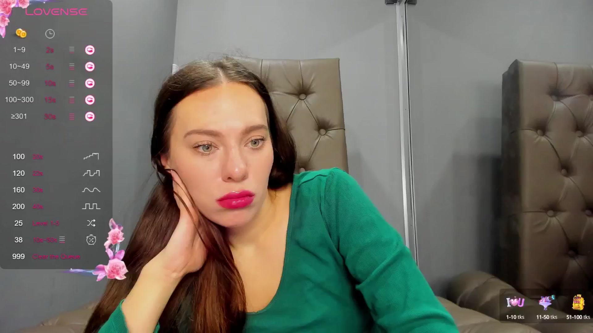 Gallery image thumbnail from Nicole_Kramm's myfreecams stream on, 11/30/2024, 09:37 image 10 of 20