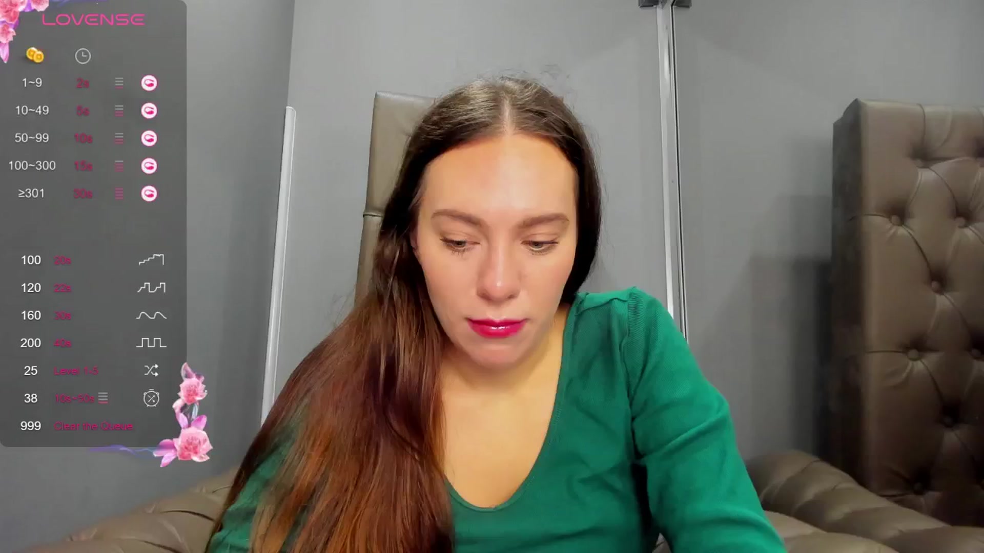 Gallery image thumbnail from Nicole_Kramm's myfreecams stream on, 11/30/2024, 09:37 image 15 of 20
