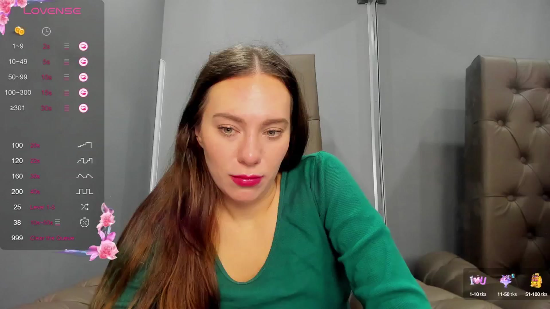 Gallery image thumbnail from Nicole_Kramm's myfreecams stream on, 11/30/2024, 09:37 image 12 of 20